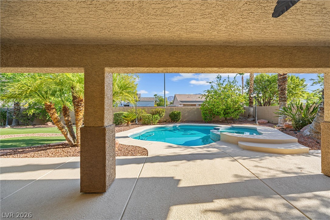 5612 Summer Splash Court