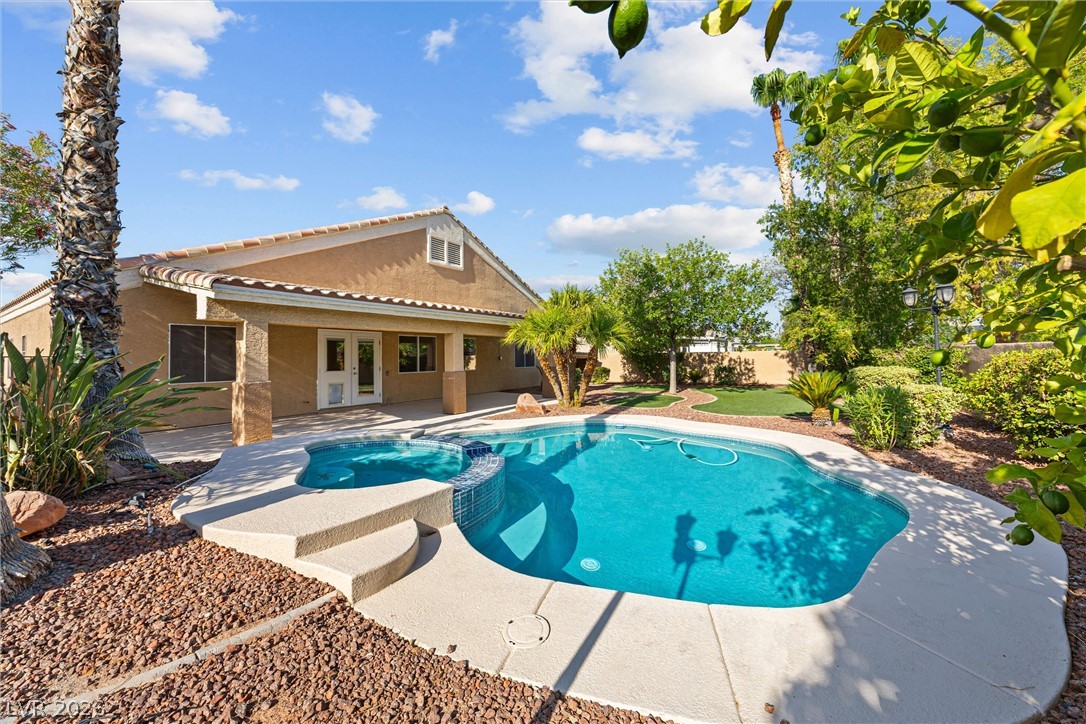 5612 Summer Splash Court