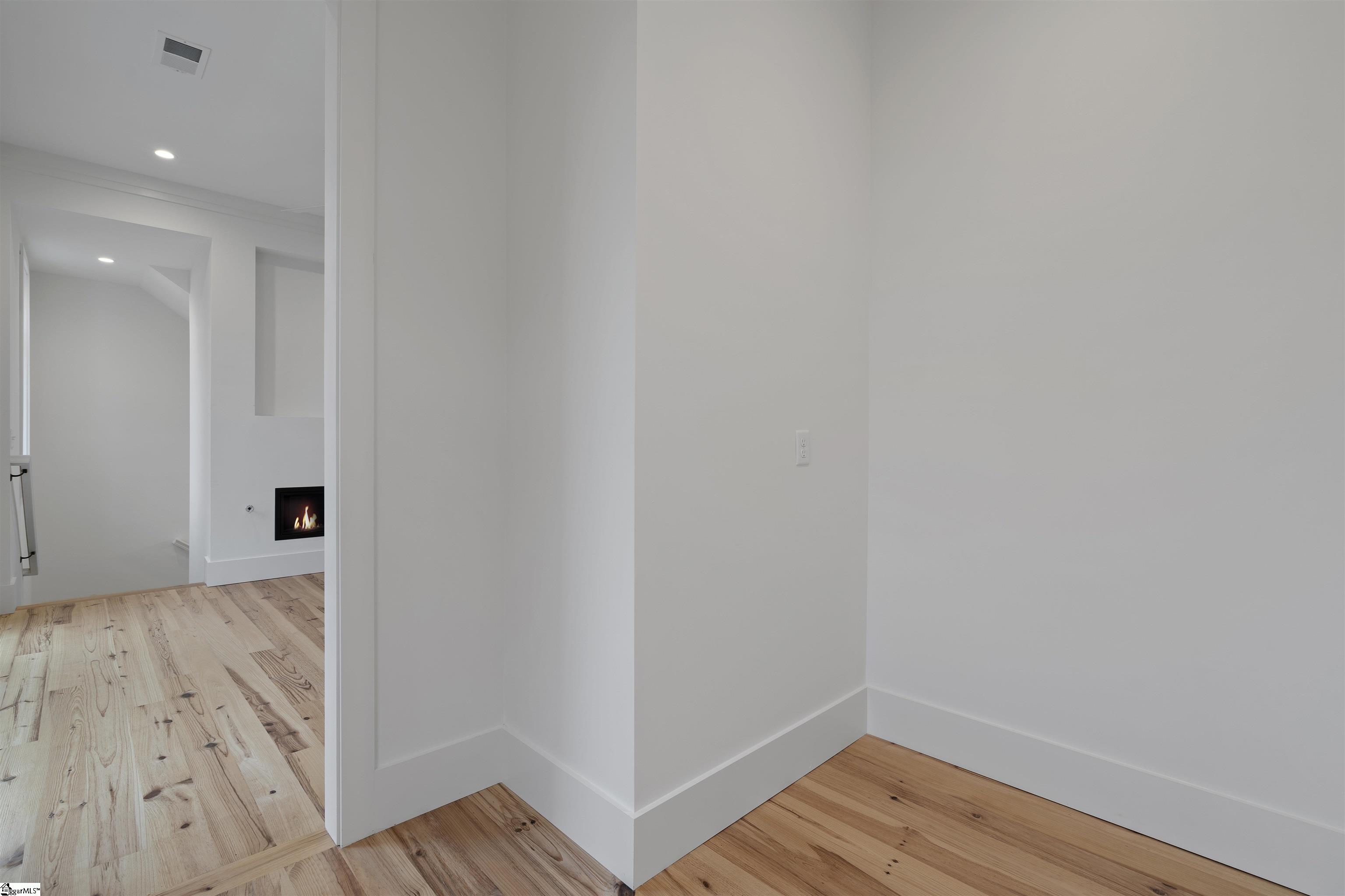 39 Thruston Street