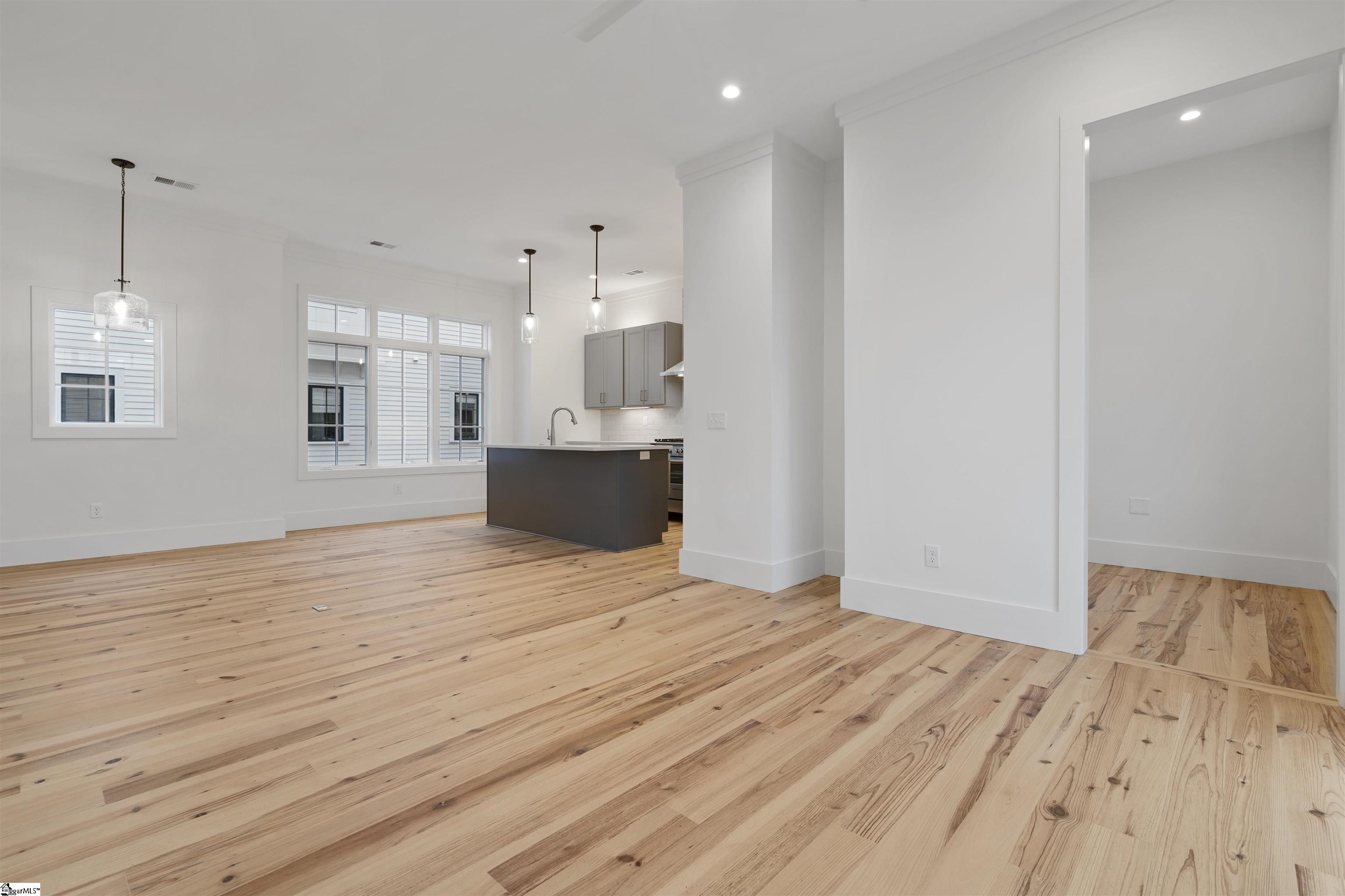 39 Thruston Street