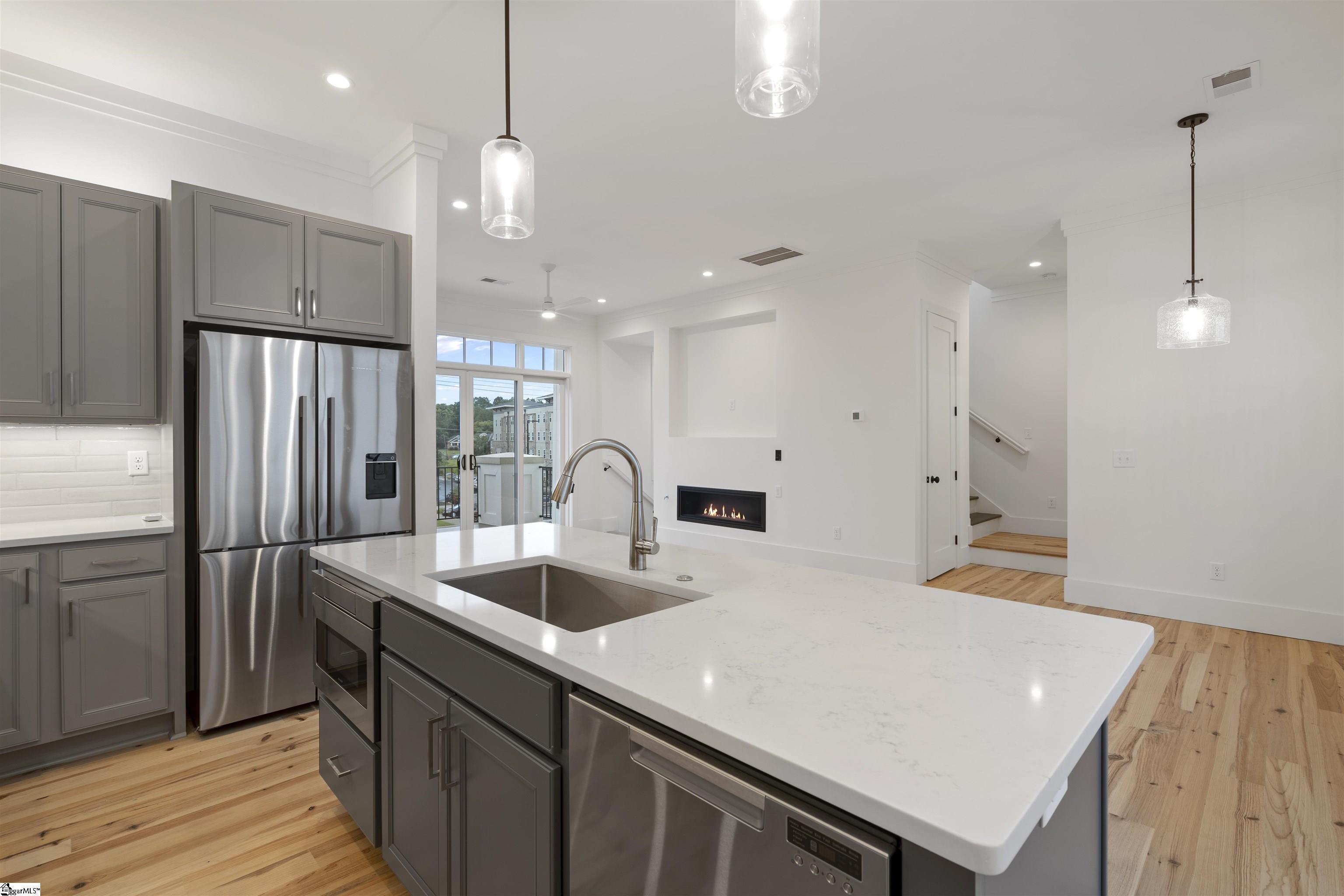 39 Thruston Street
