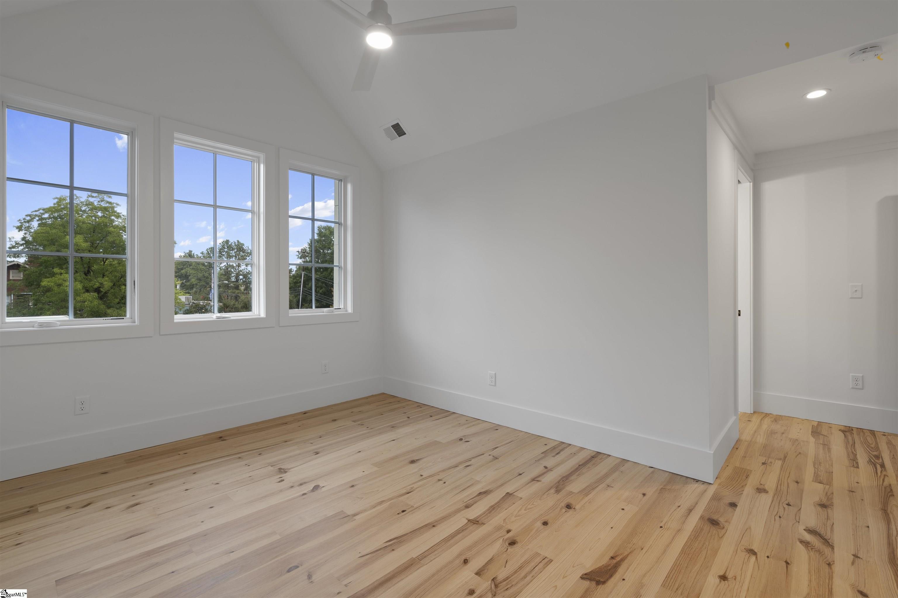 38 Claussen Avenue