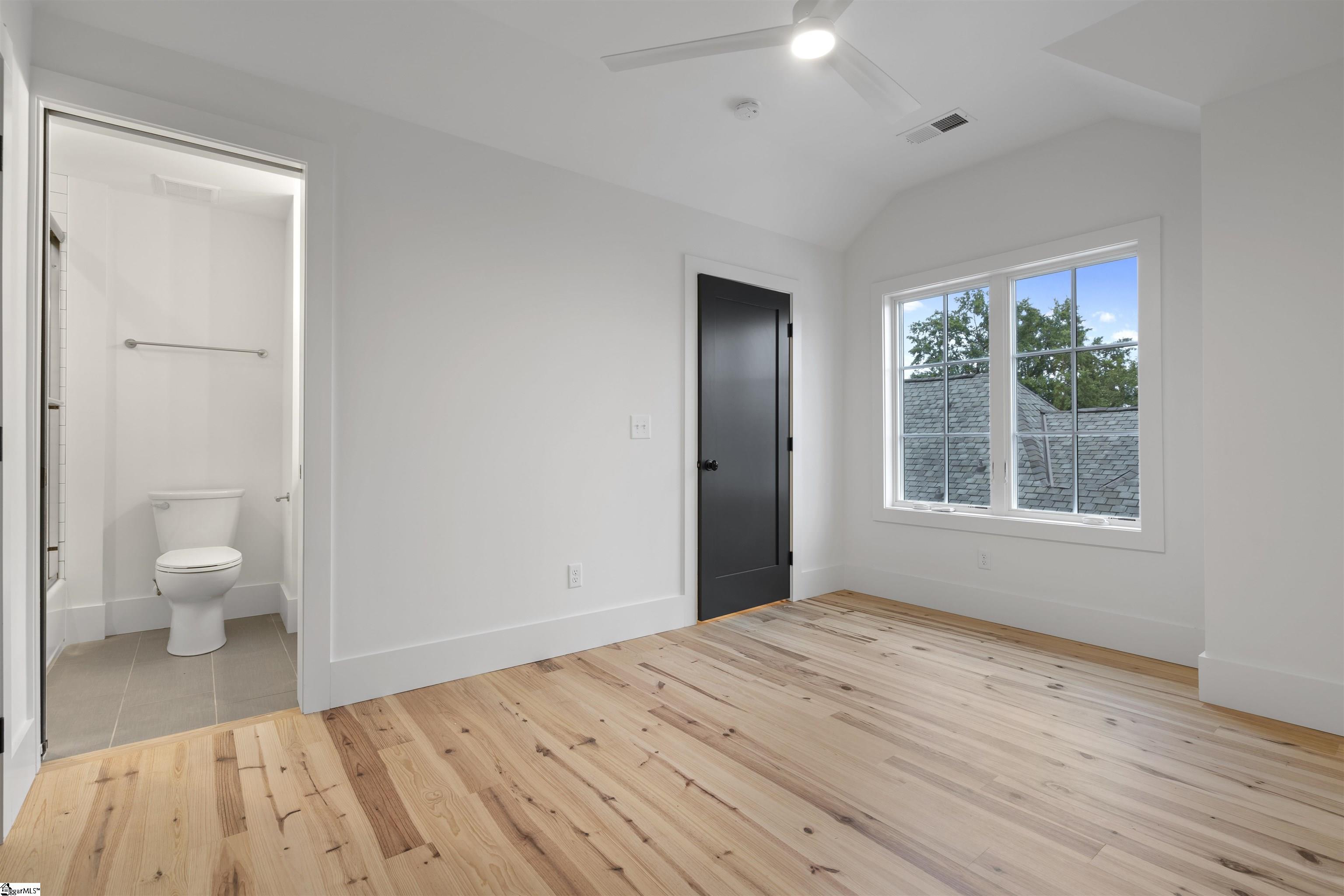 38 Claussen Avenue