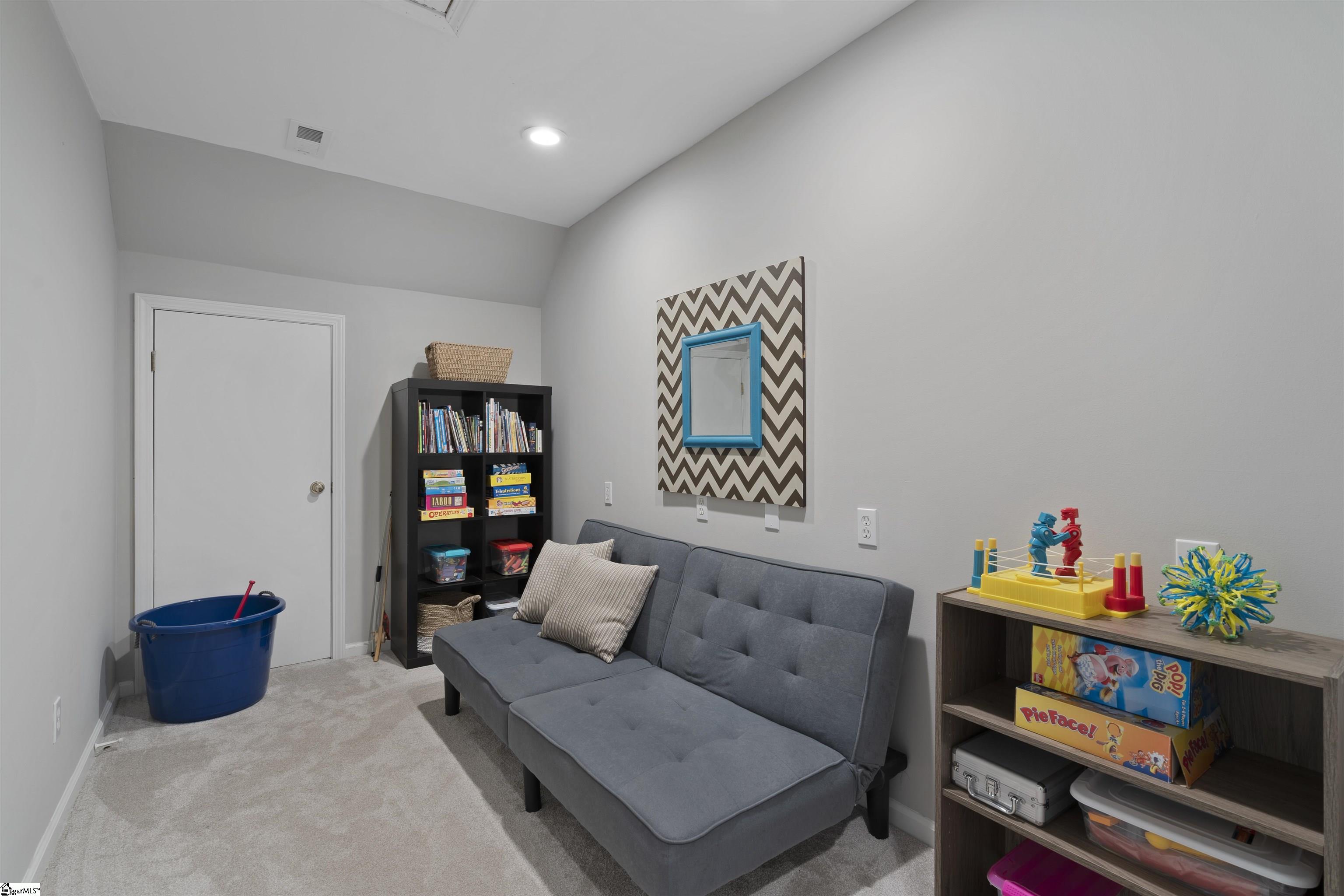 8 Nicklaus Drive