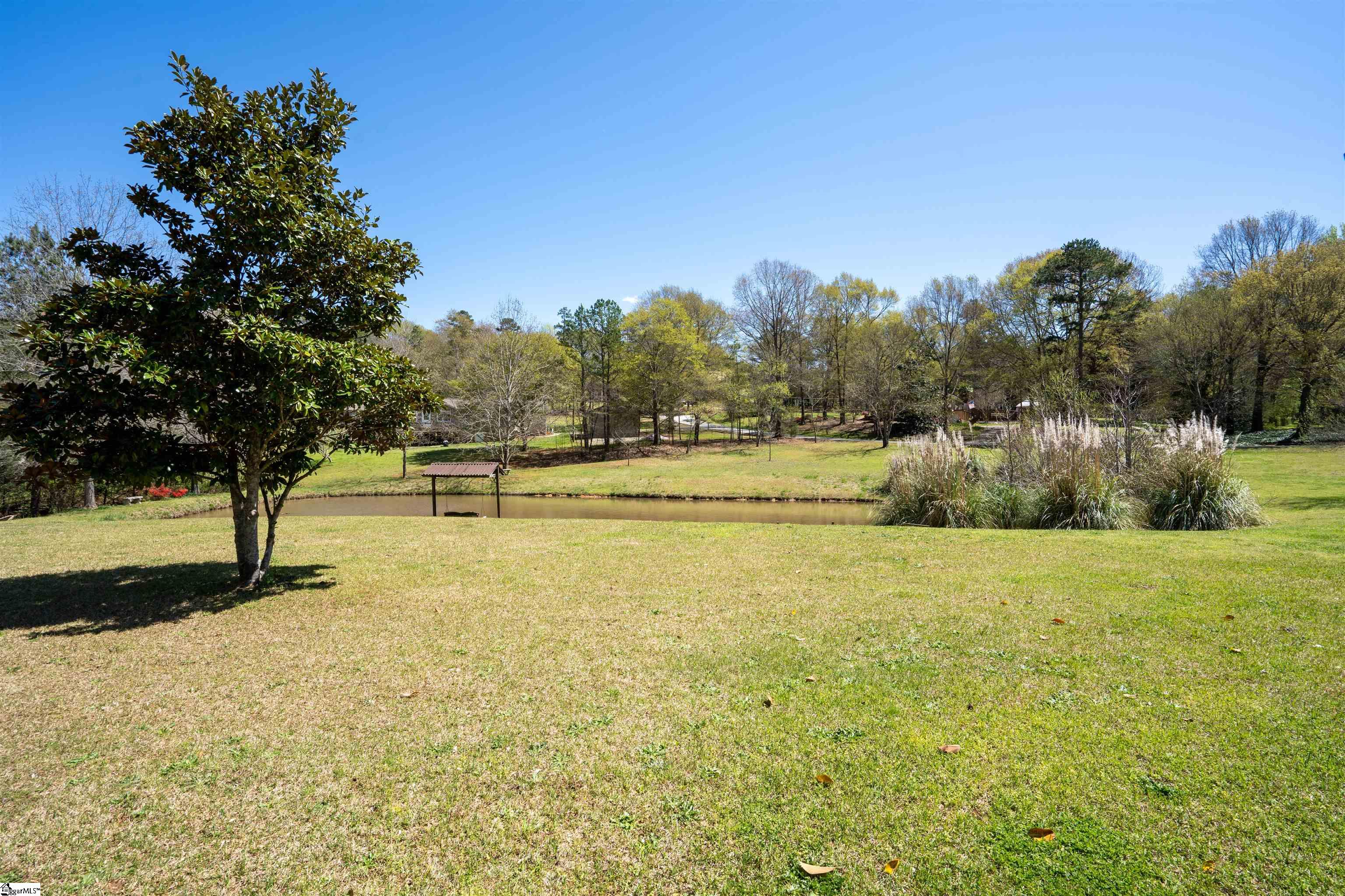 8 Nicklaus Drive