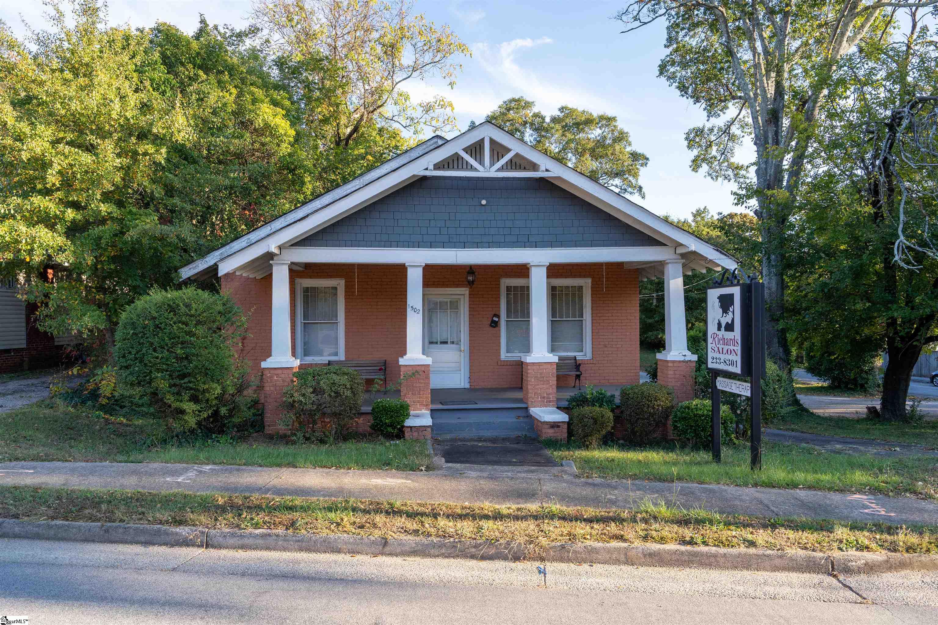 1502 E North Street