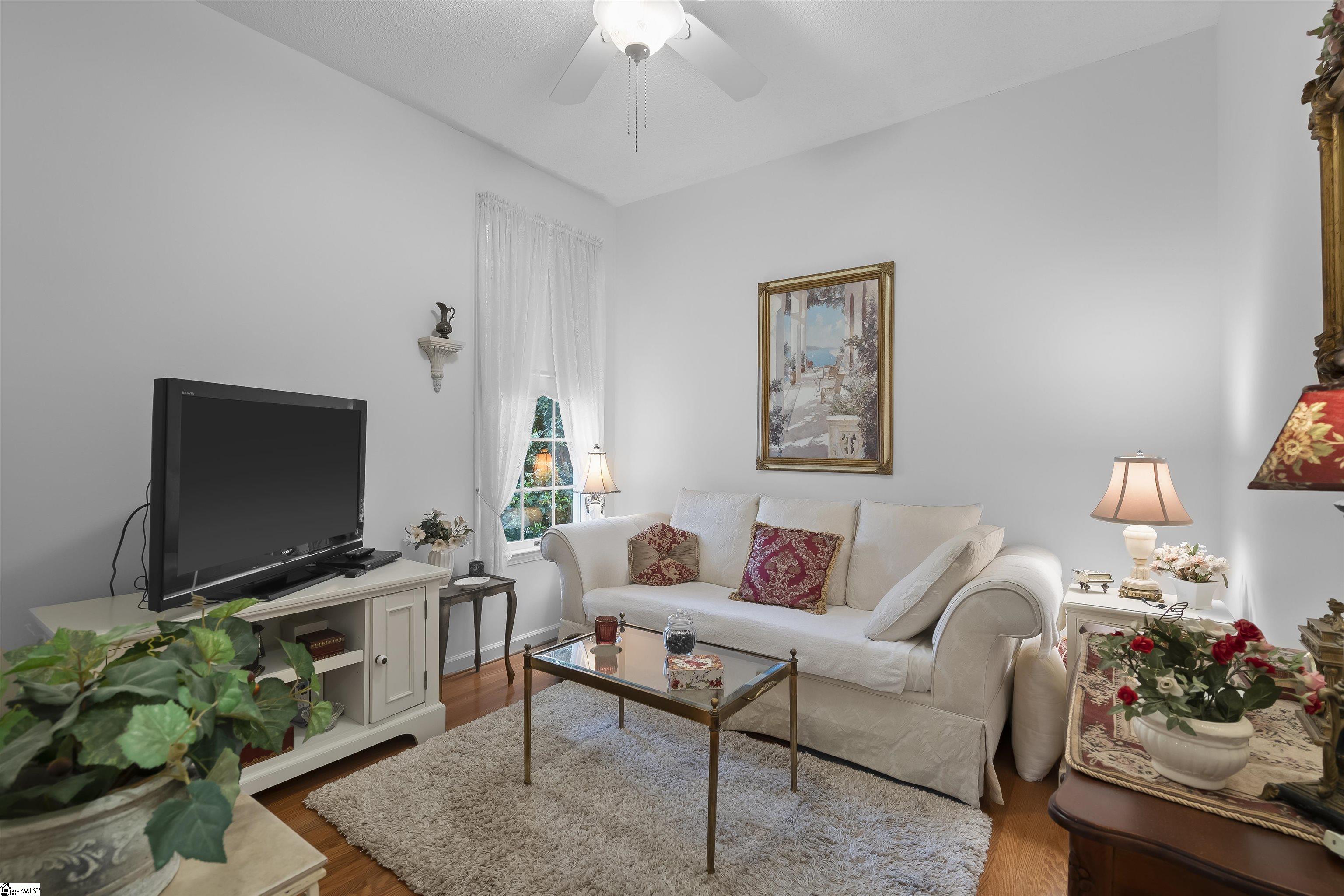 1 Fox Ridge Way