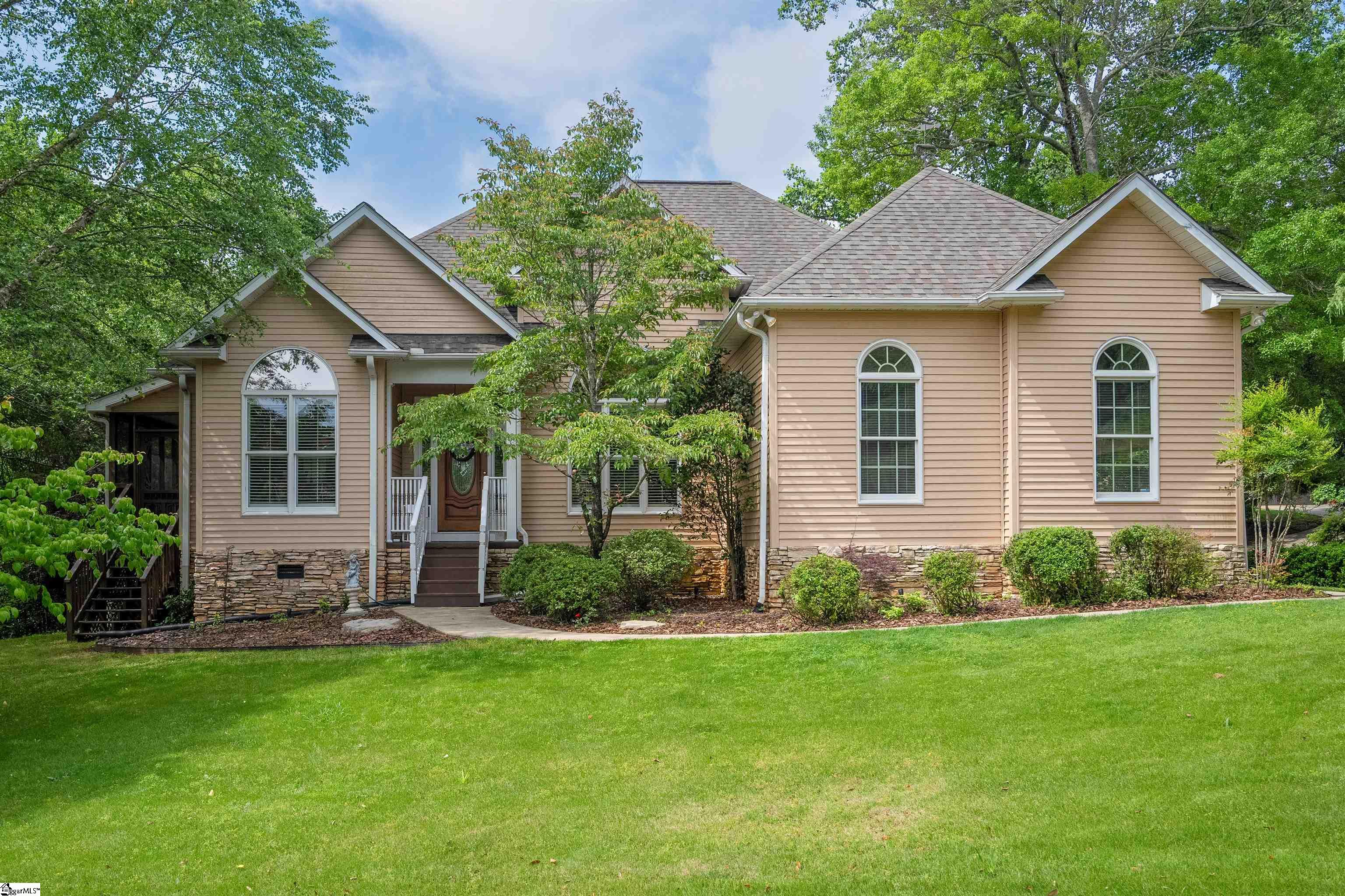 1 Fox Ridge Way