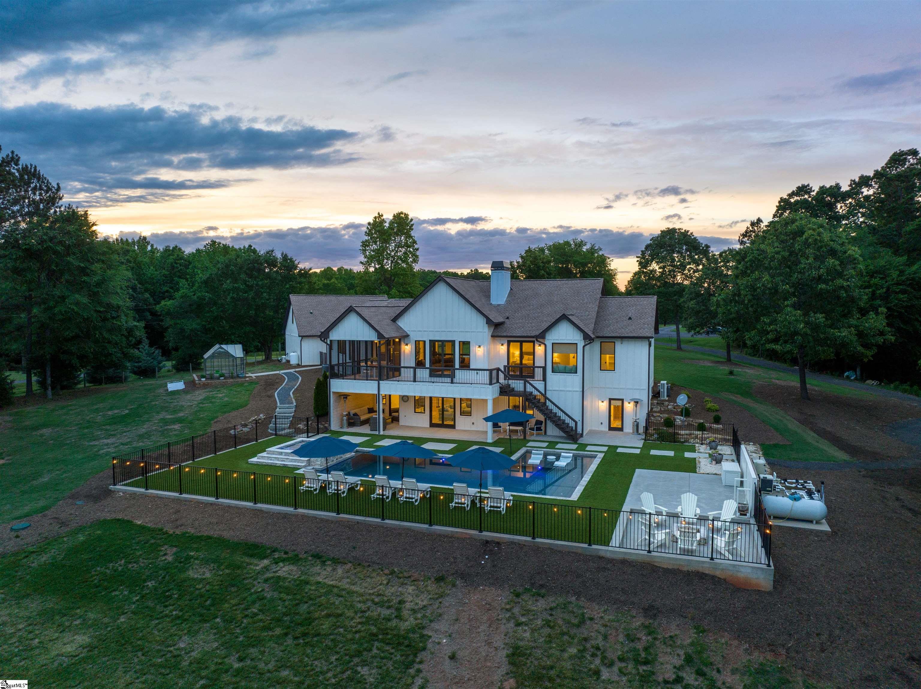 1573 Cooks Bridge Road