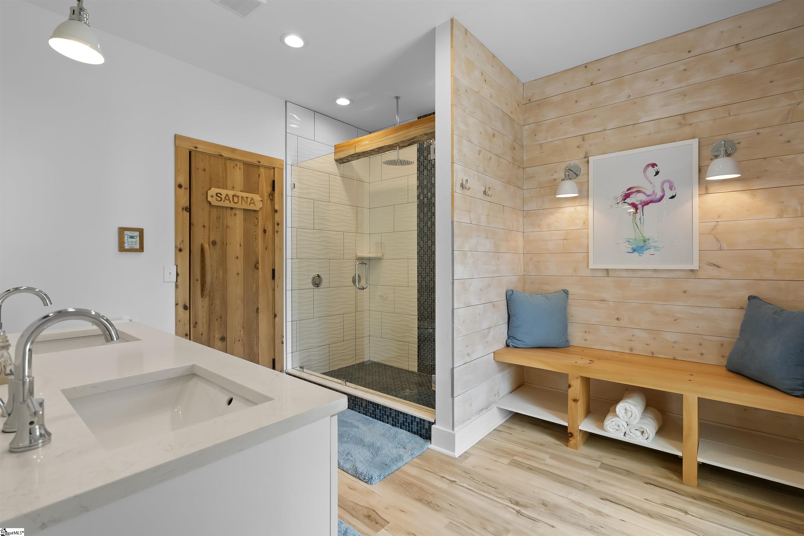 1573 Cooks Bridge Road