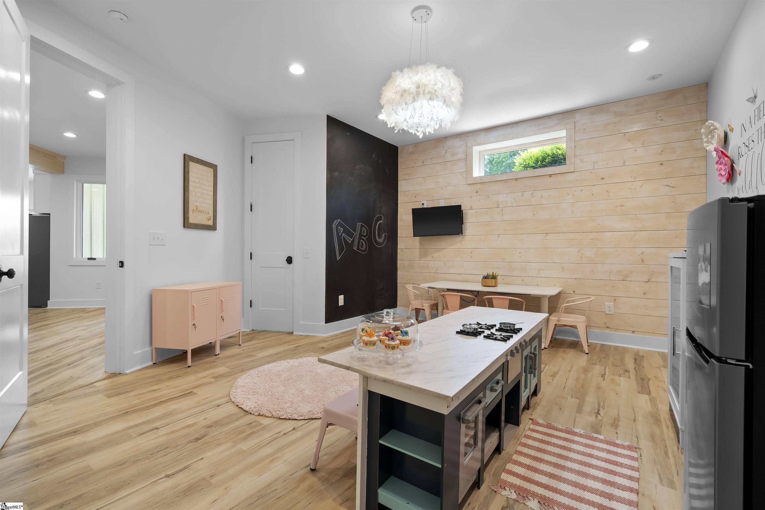 1573 Cooks Bridge Road