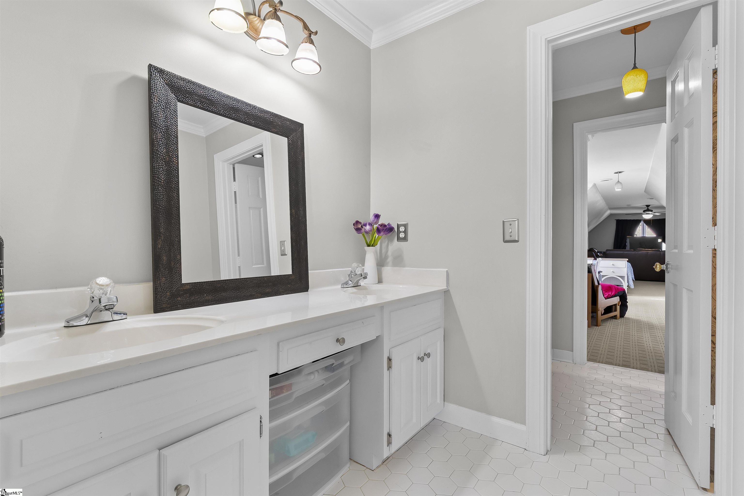 501 Meadowsweet Lane