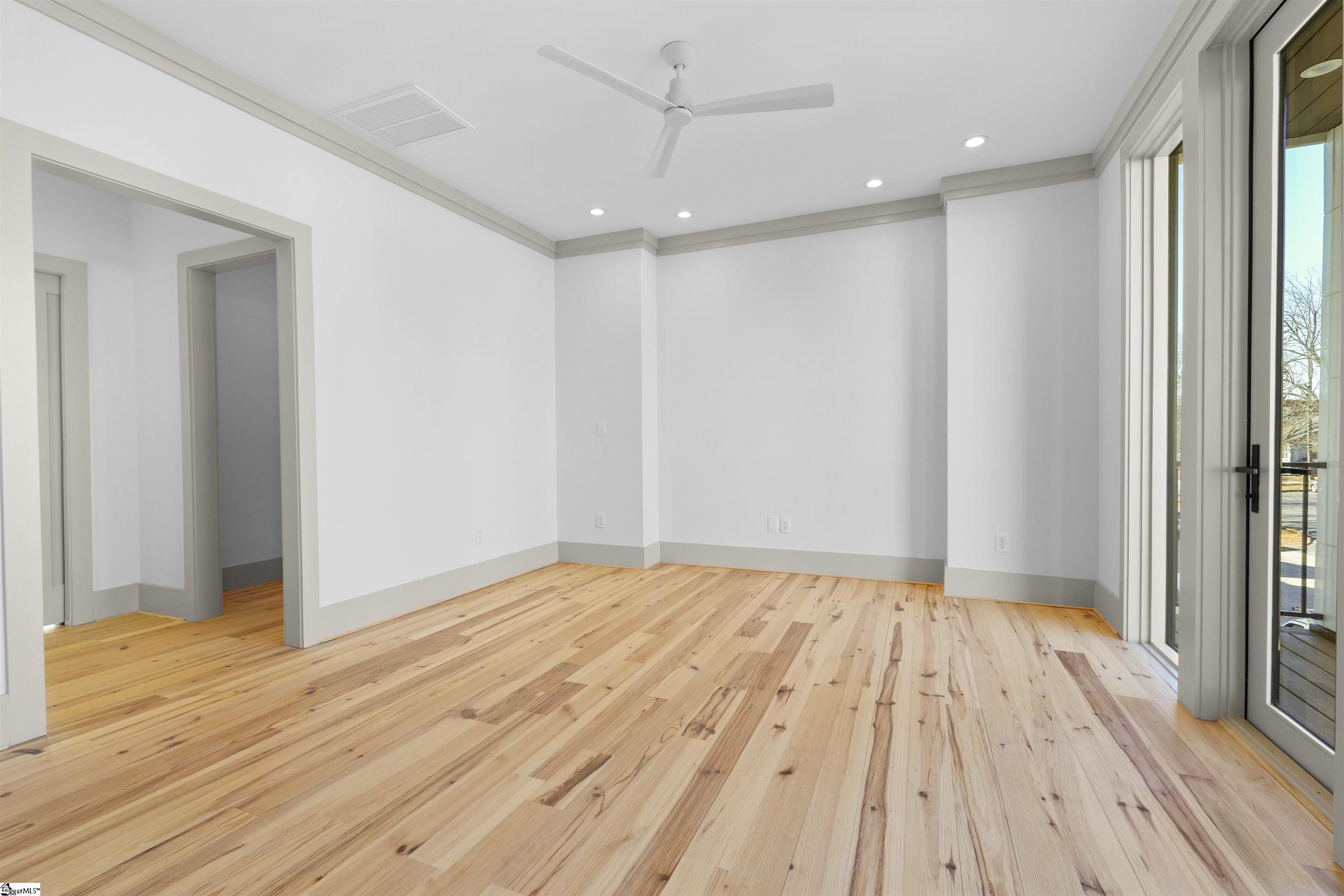 34 Claussen Avenue