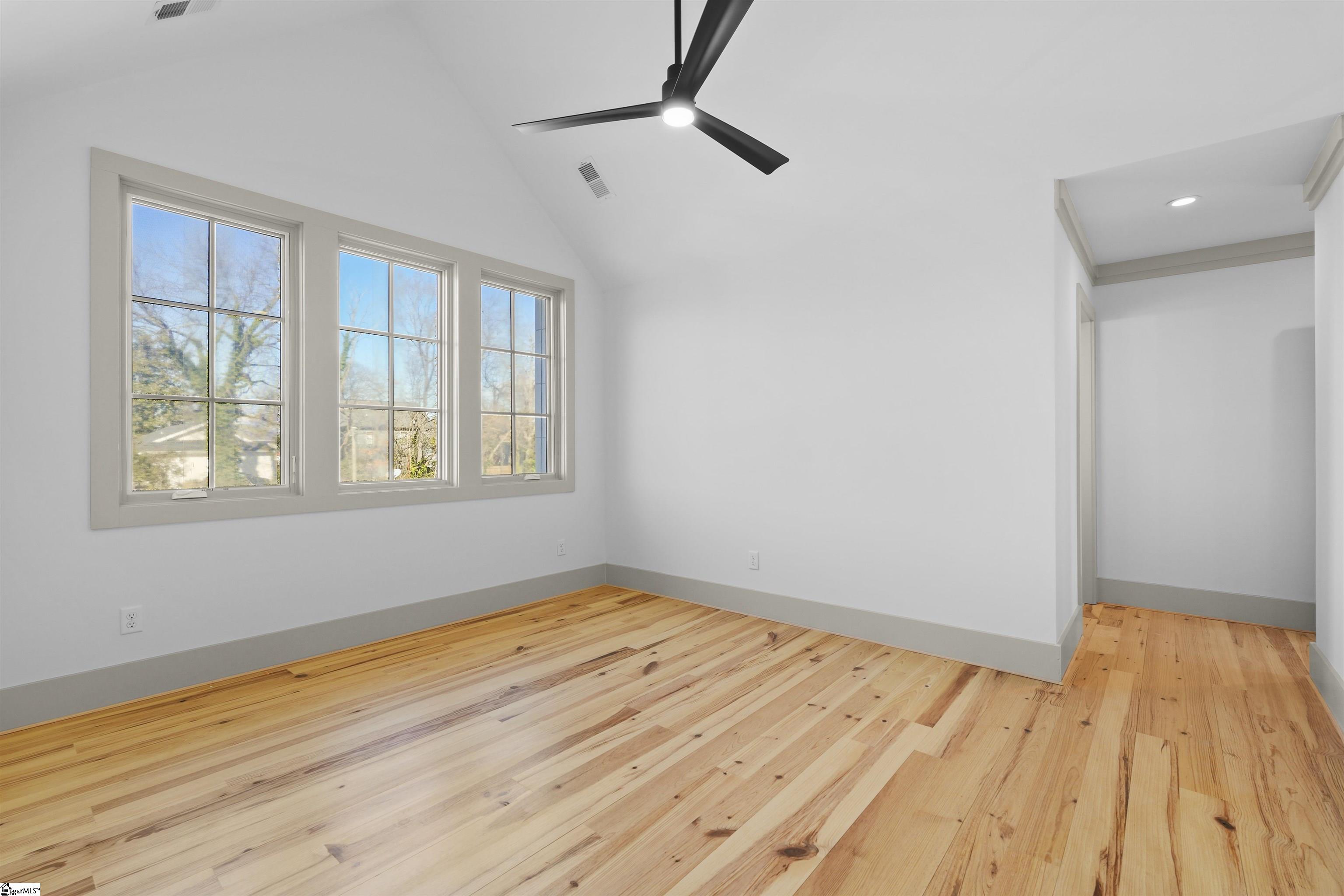 34 Claussen Avenue