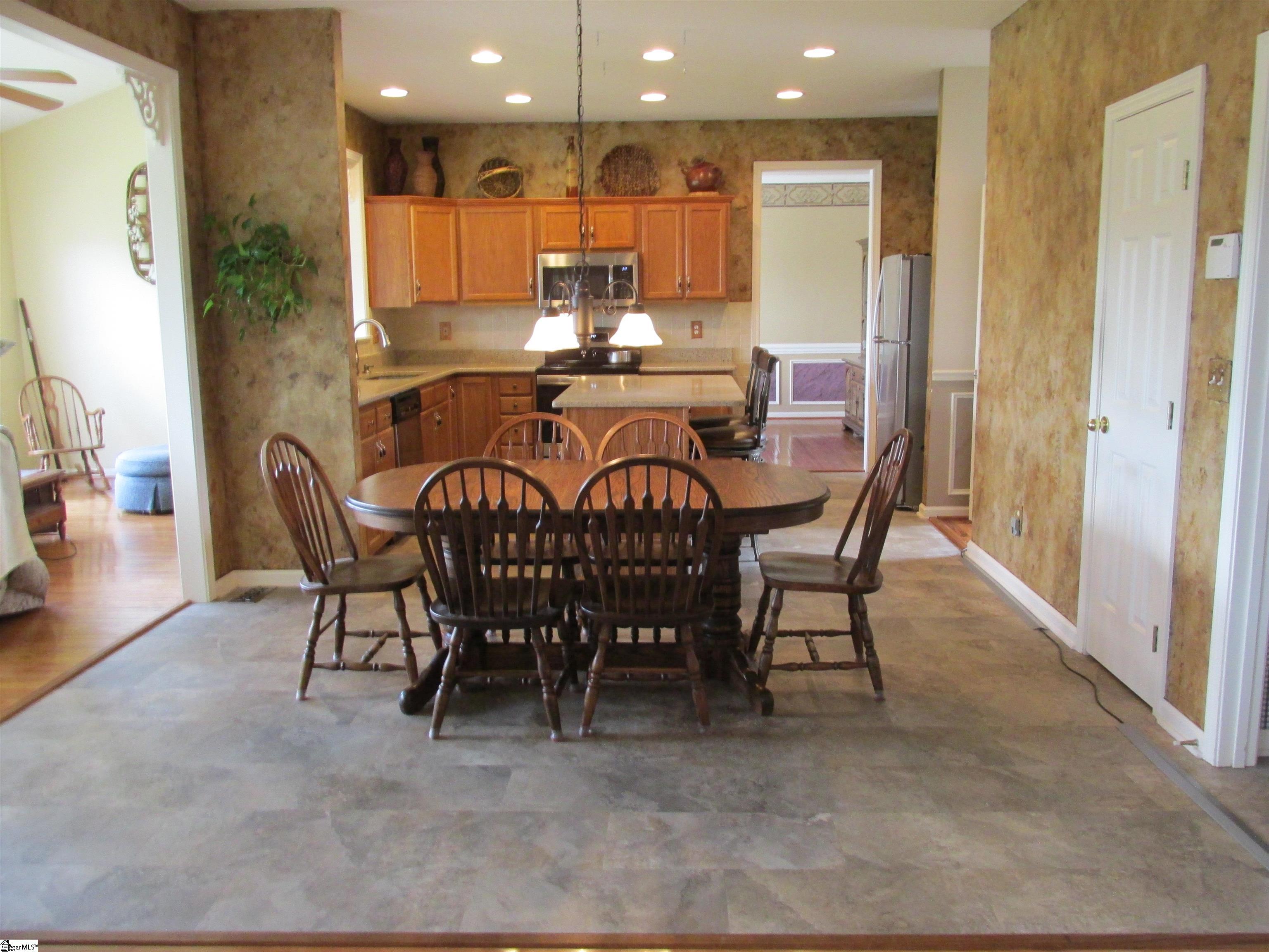 106 Pepperwood Drive