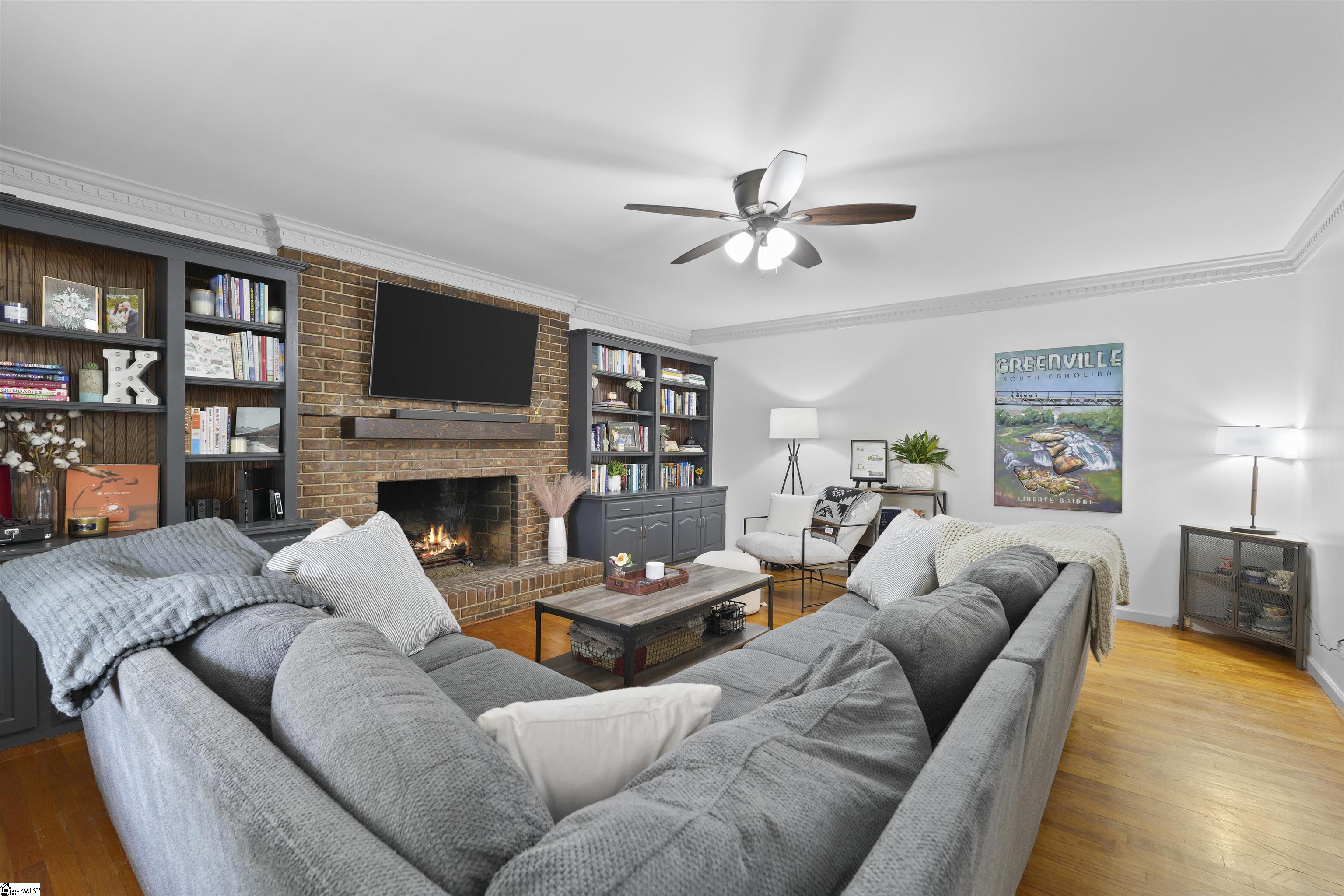 101 J Pearle Court