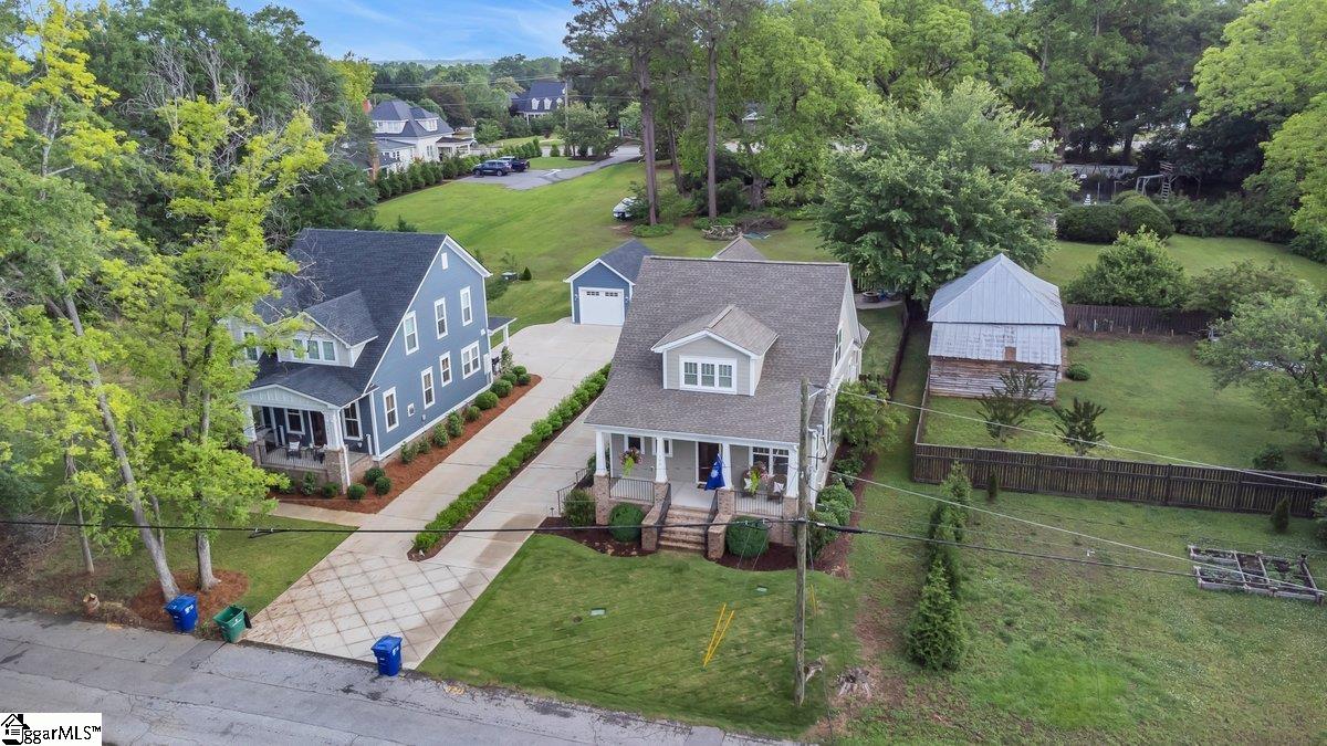 104 Andrews Lane