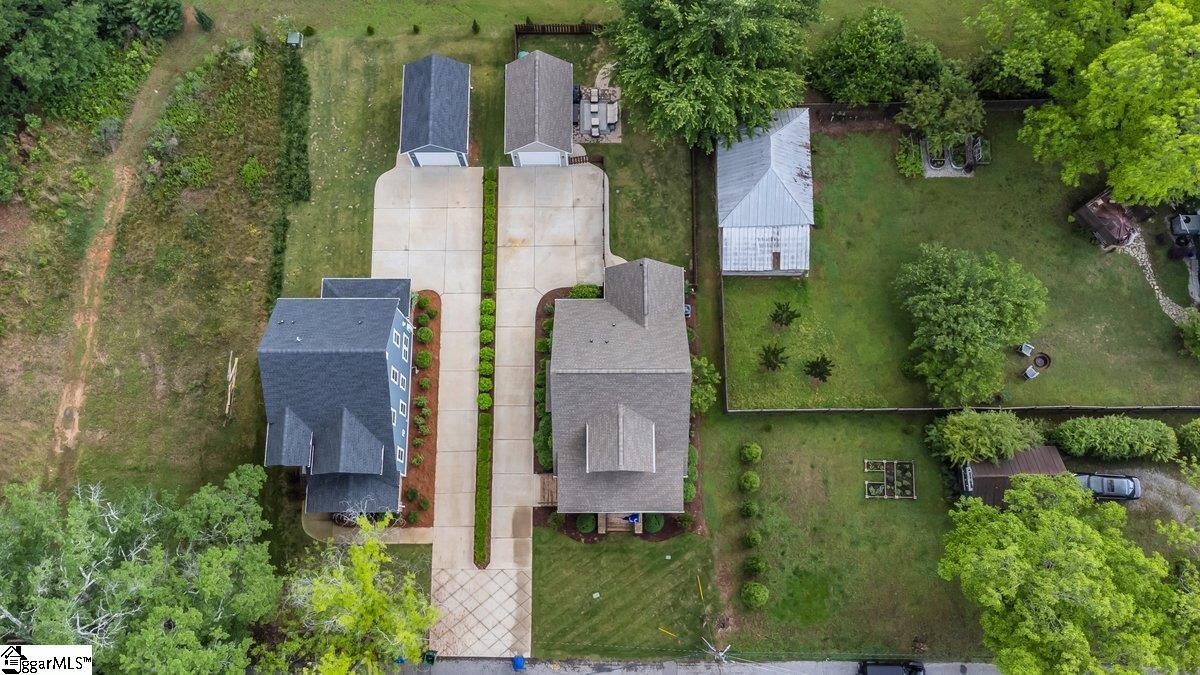104 Andrews Lane