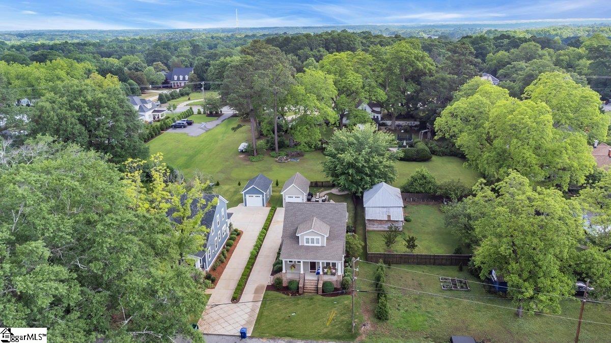 104 Andrews Lane