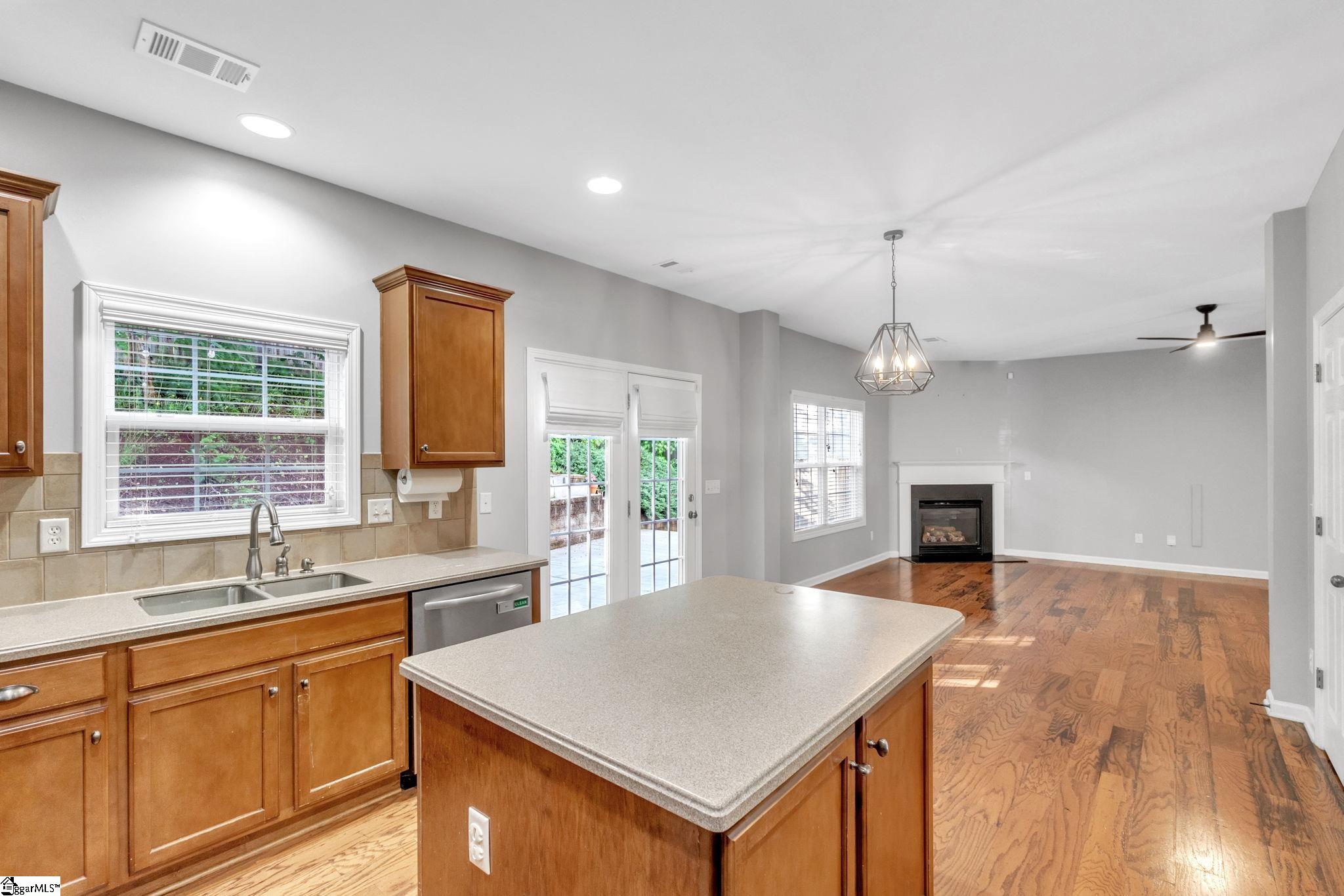 14 Kinderwood Court