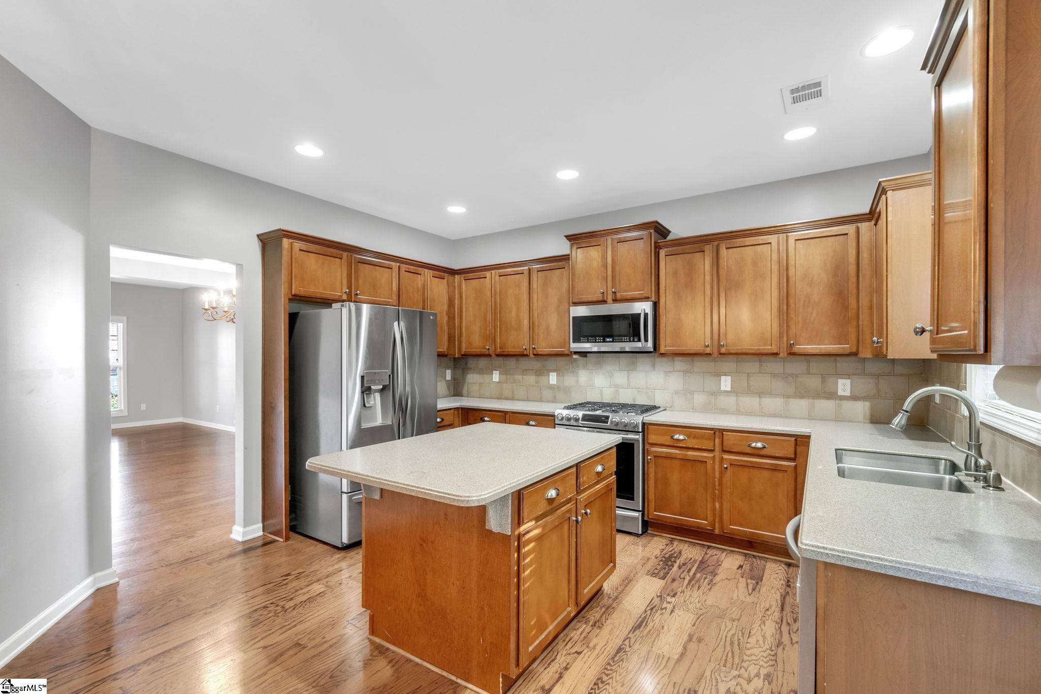 14 Kinderwood Court