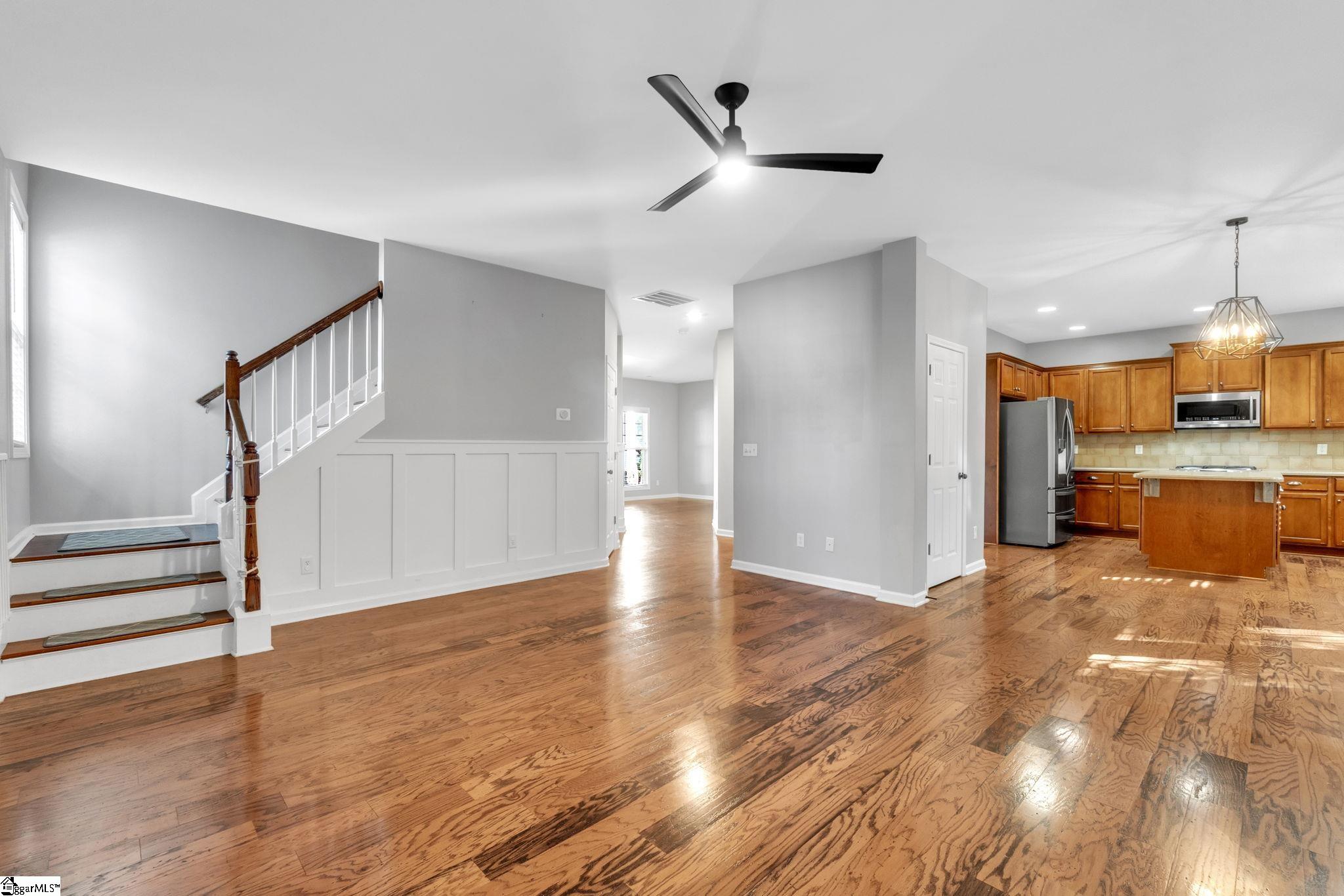 14 Kinderwood Court