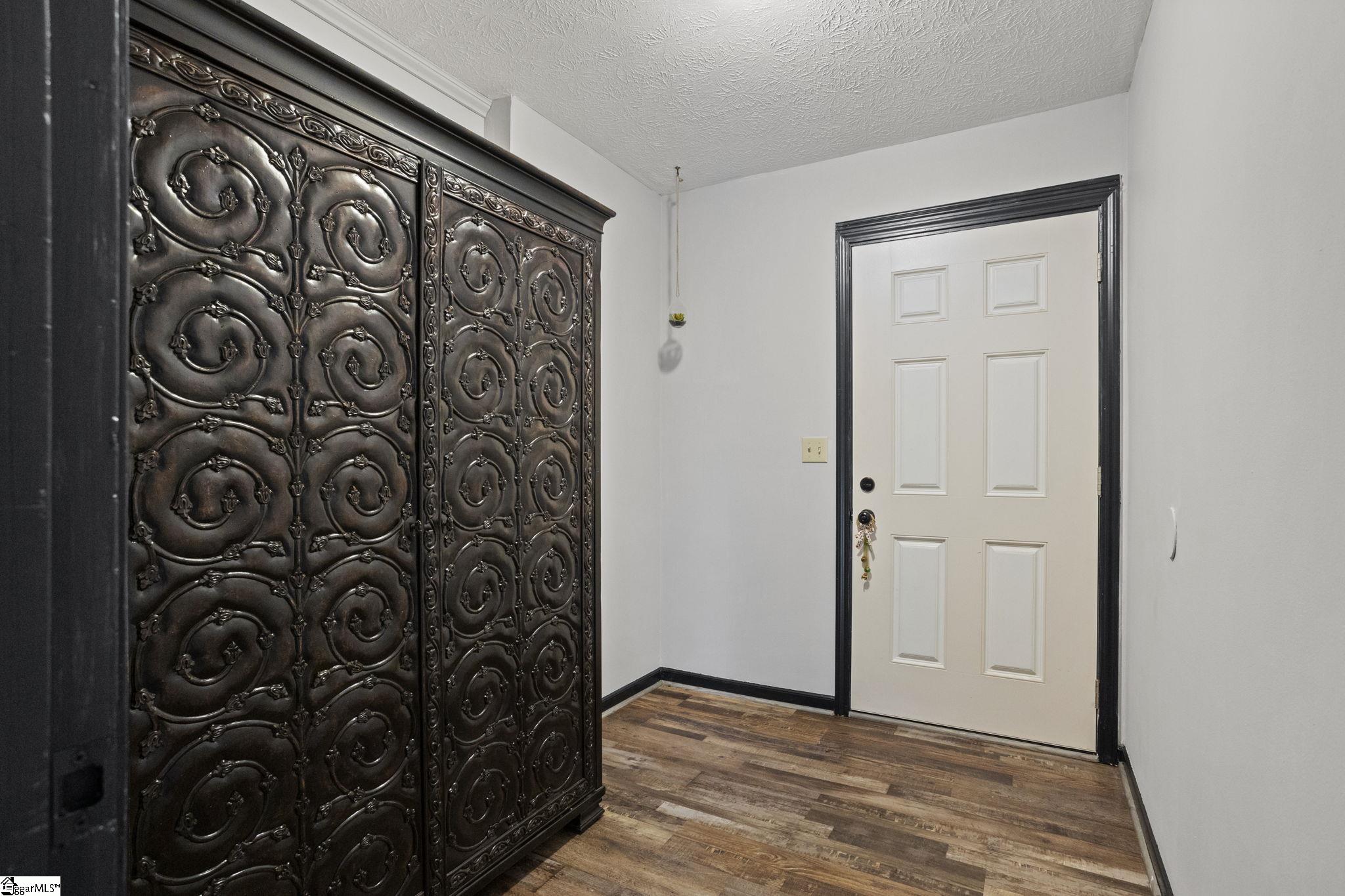 108 Beaverdale Court