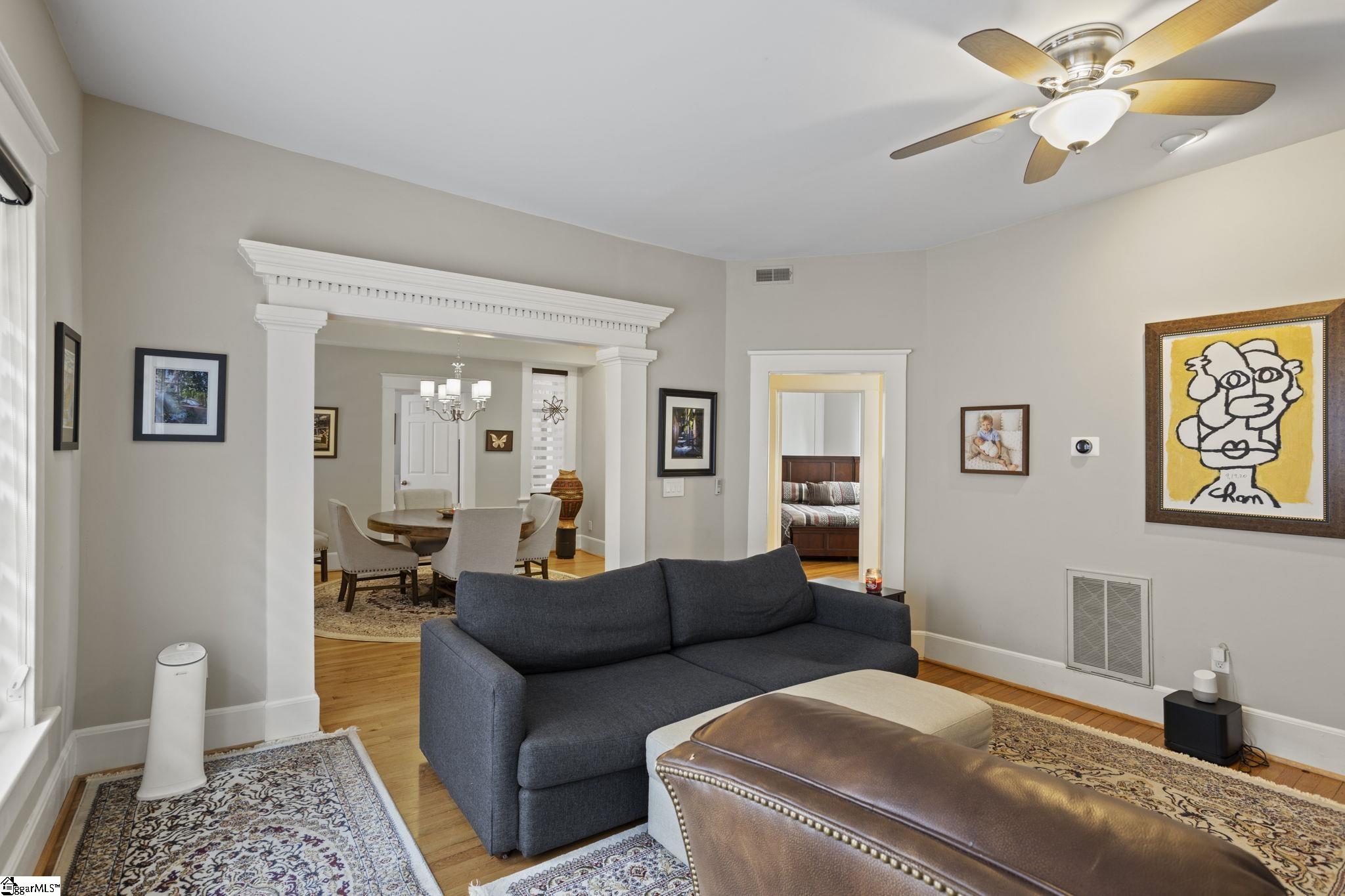 400 E Washington Street Unit 3