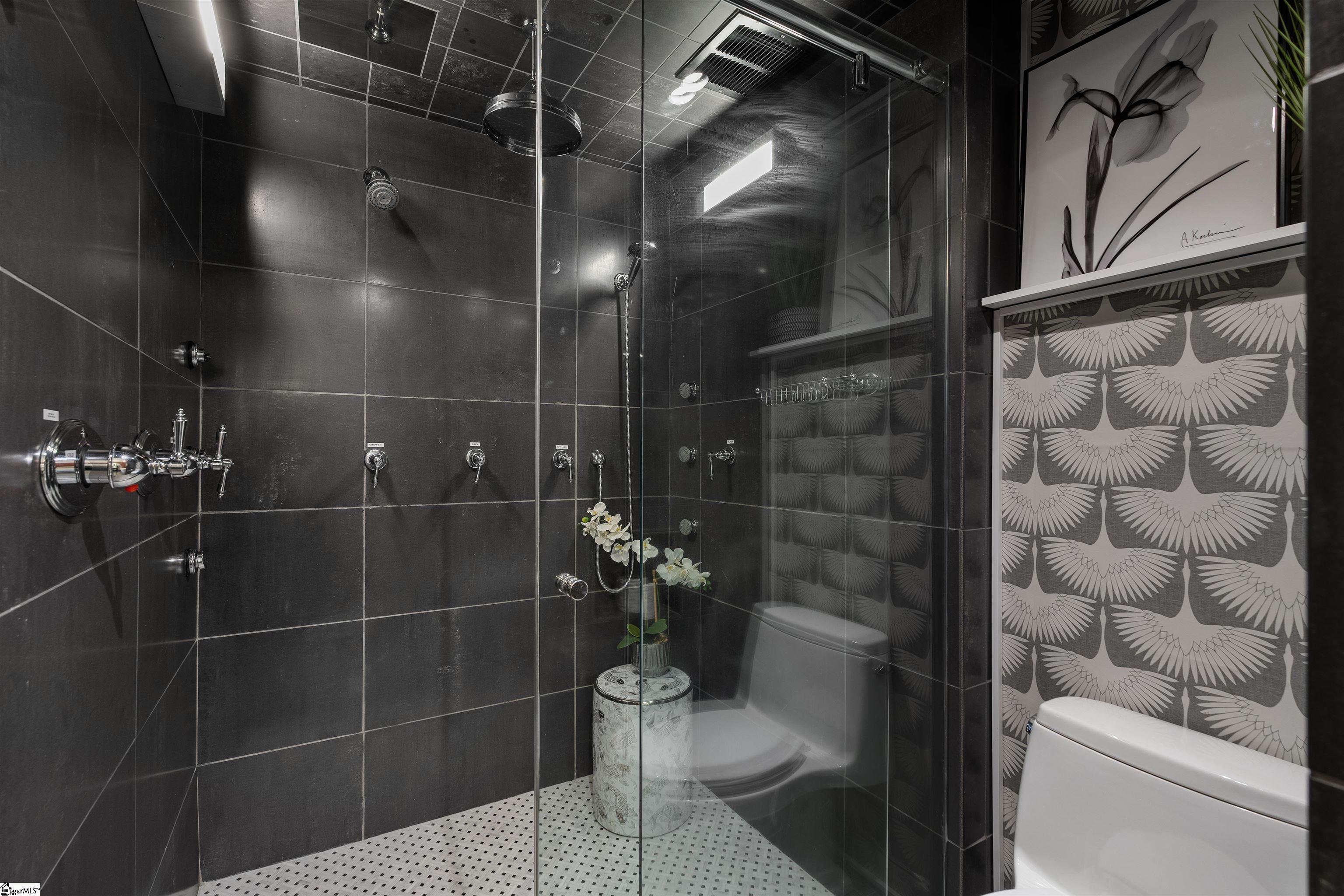 400 E Washington Street Unit 28