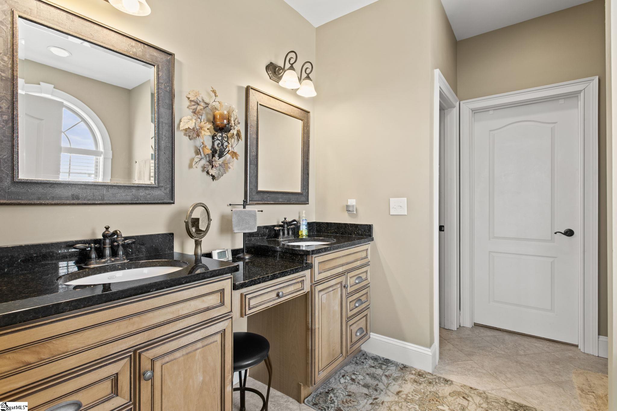 5 Cayanne Court