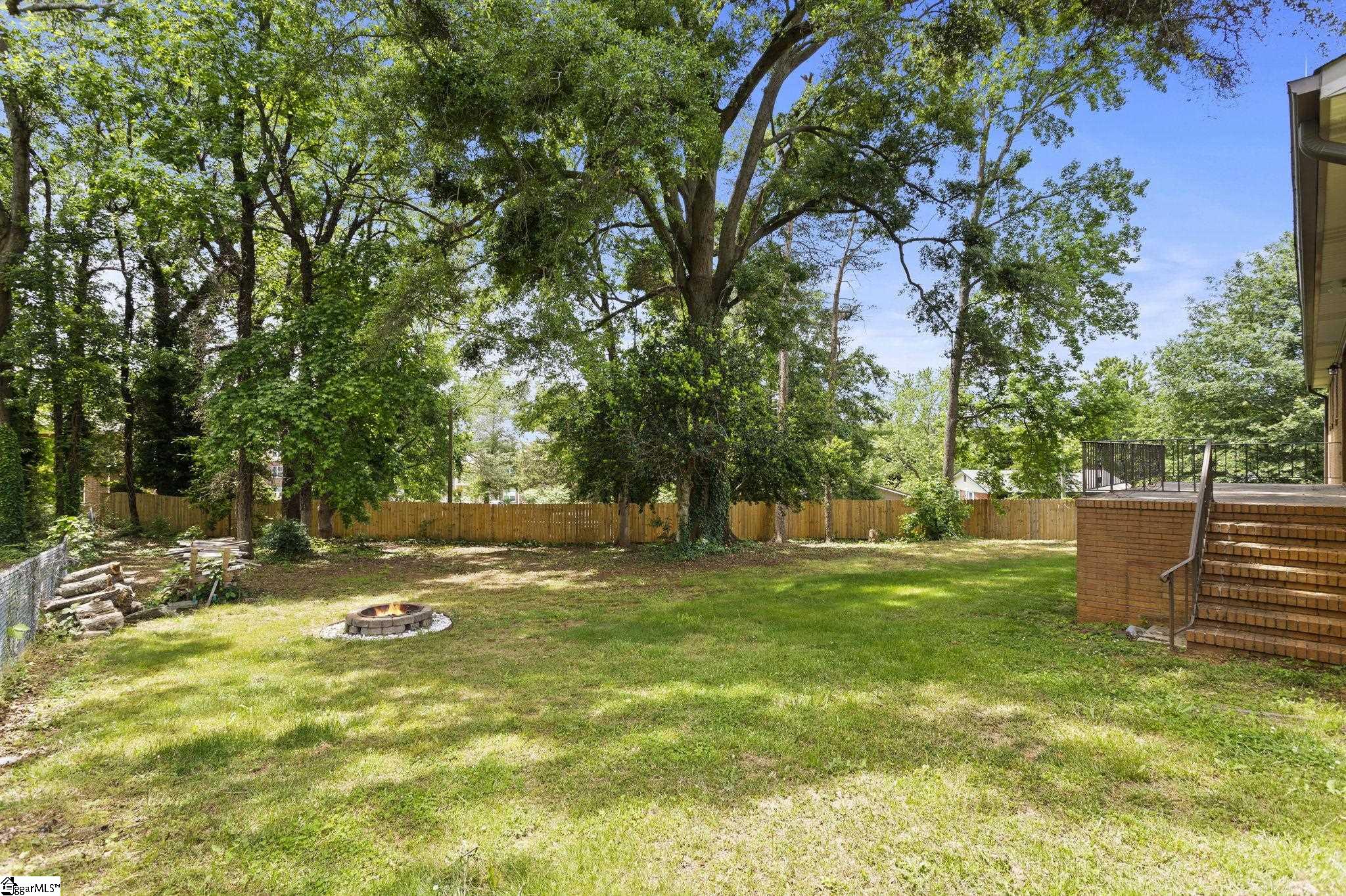 116 E Hill Drive