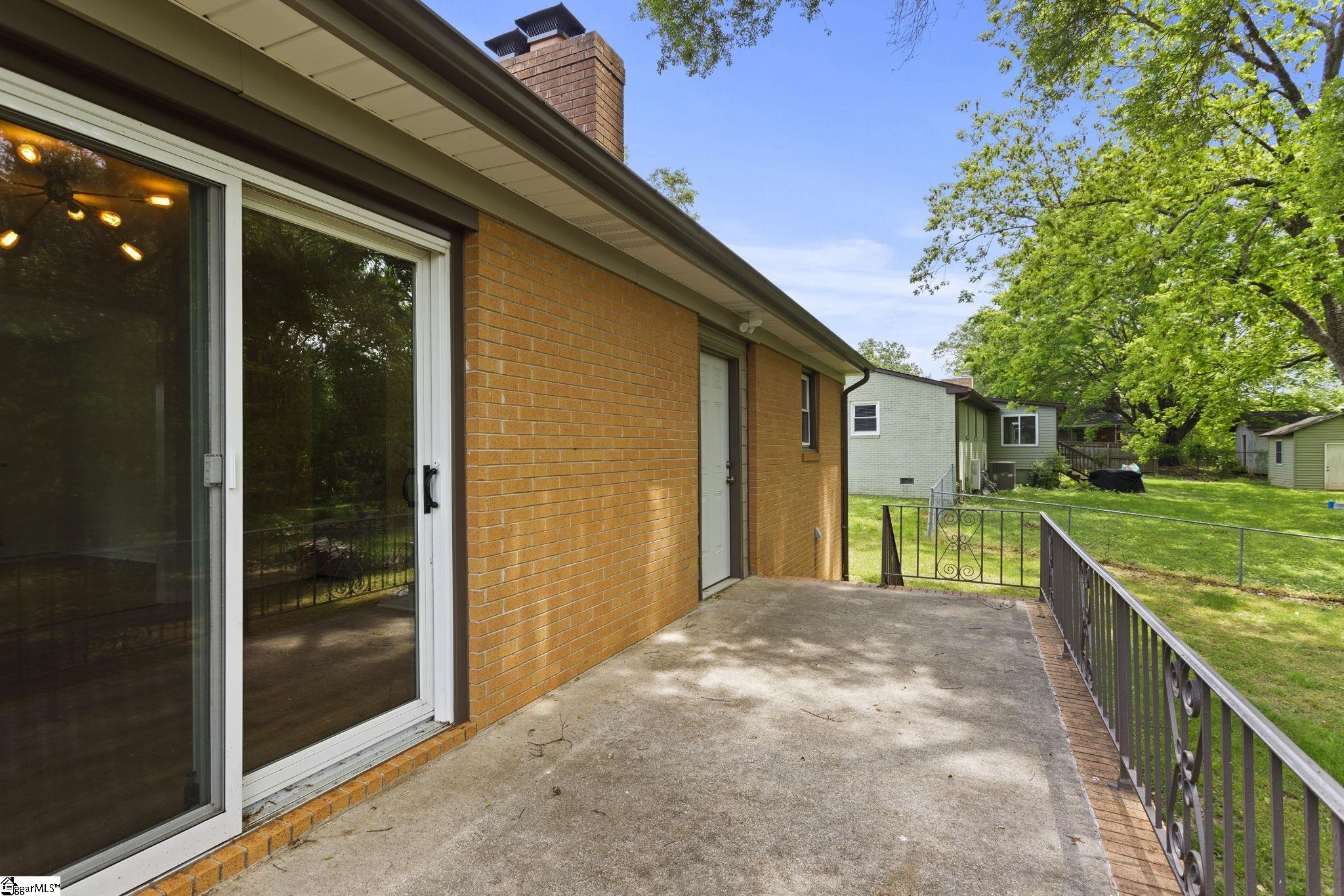116 E Hill Drive