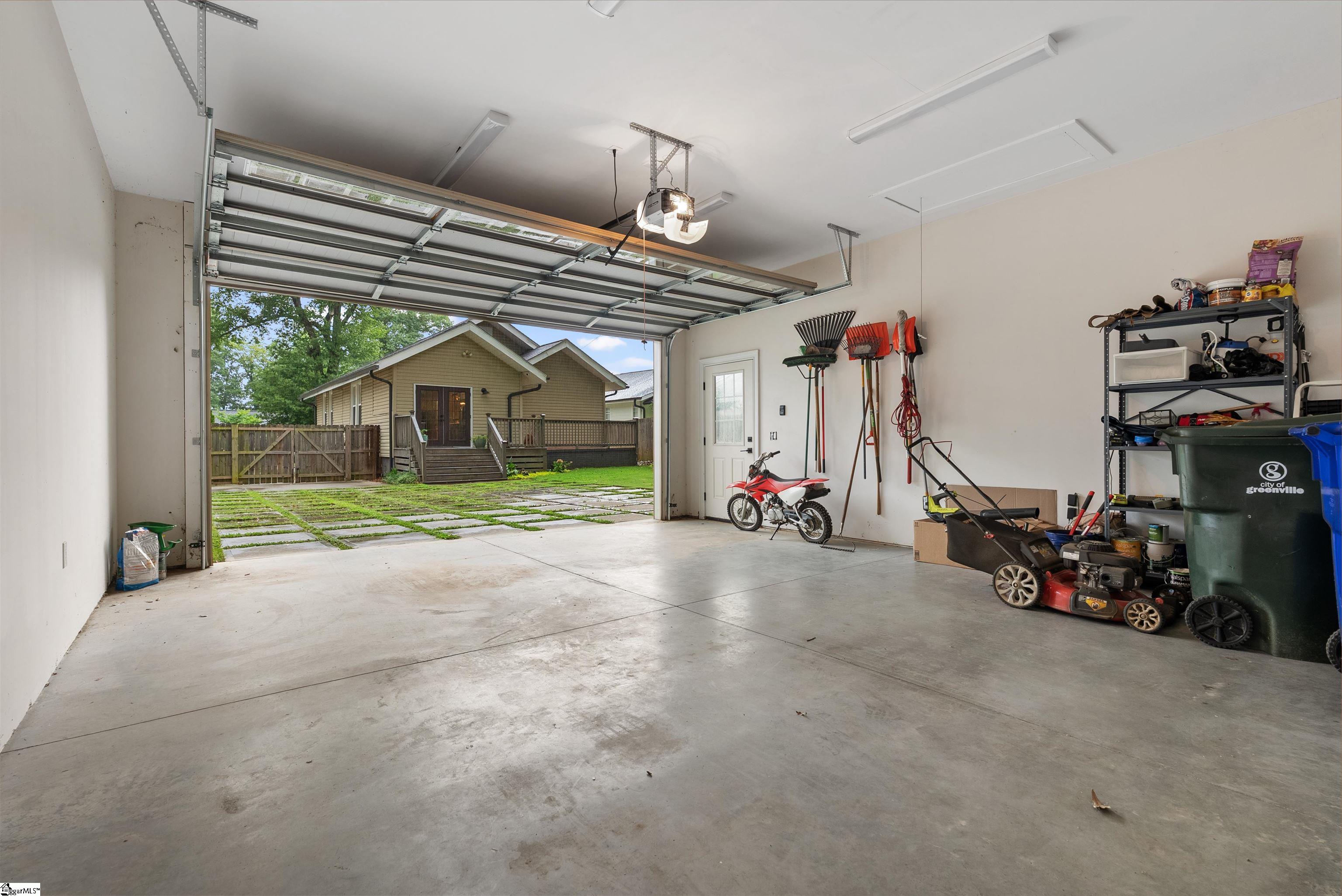 109 Ladson Street