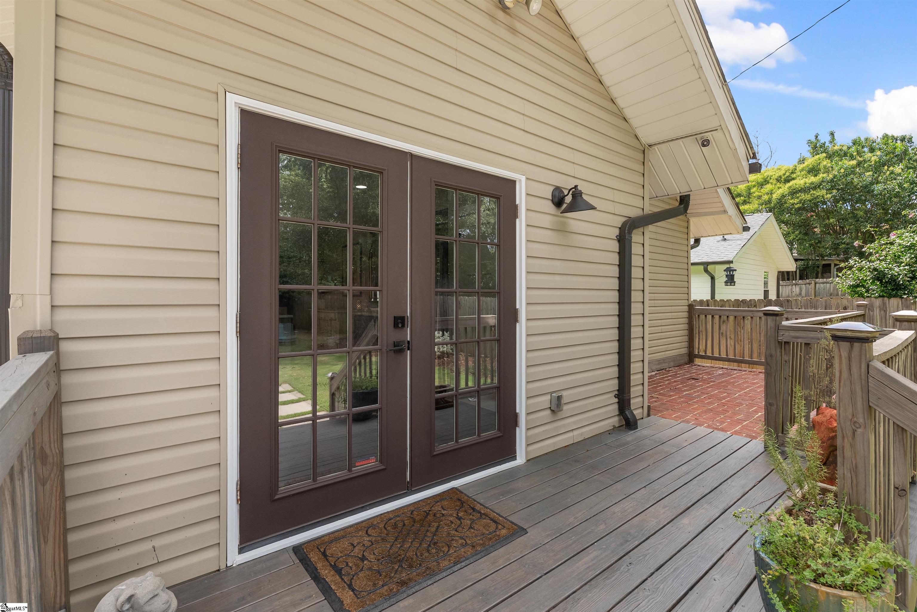 109 Ladson Street