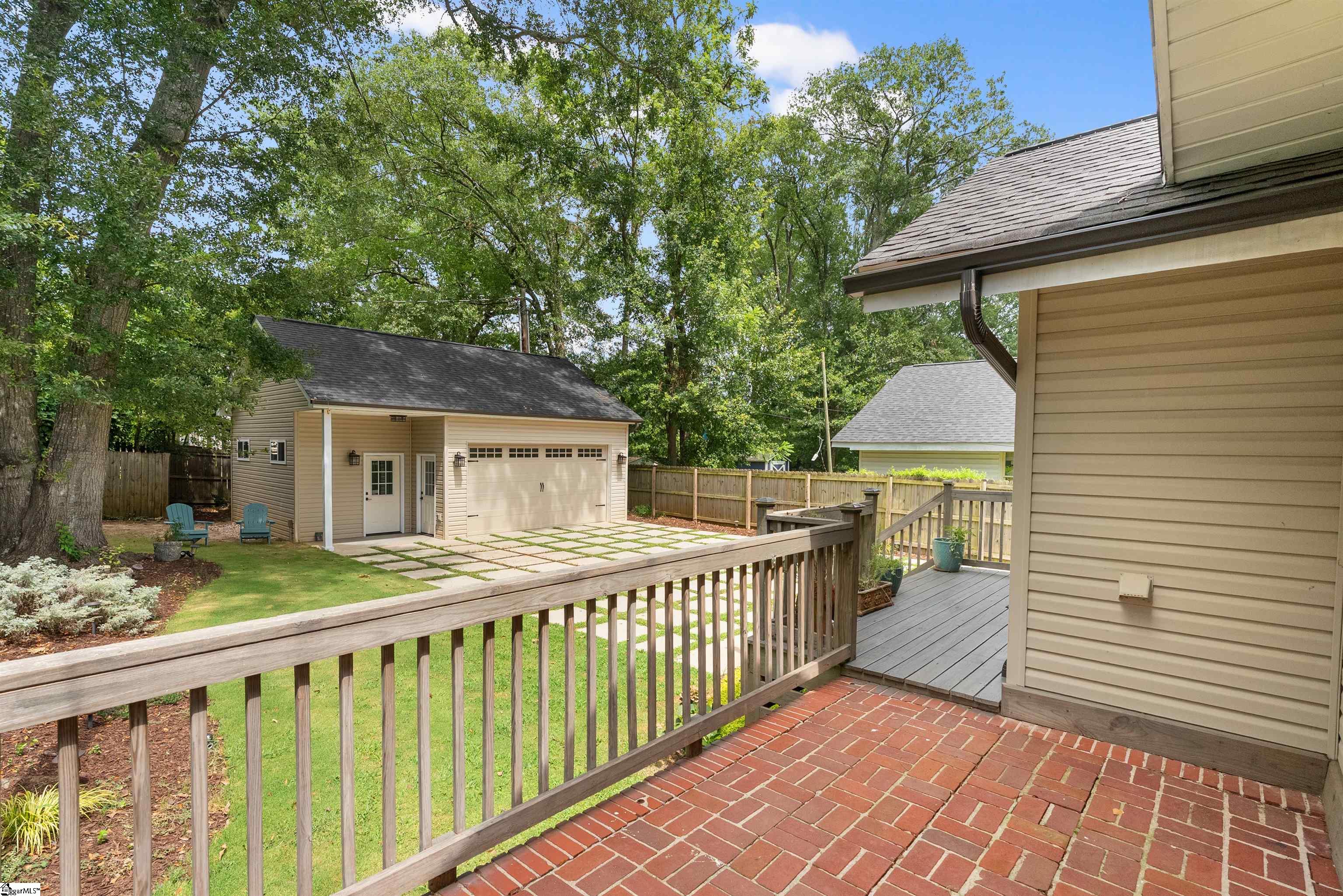 109 Ladson Street
