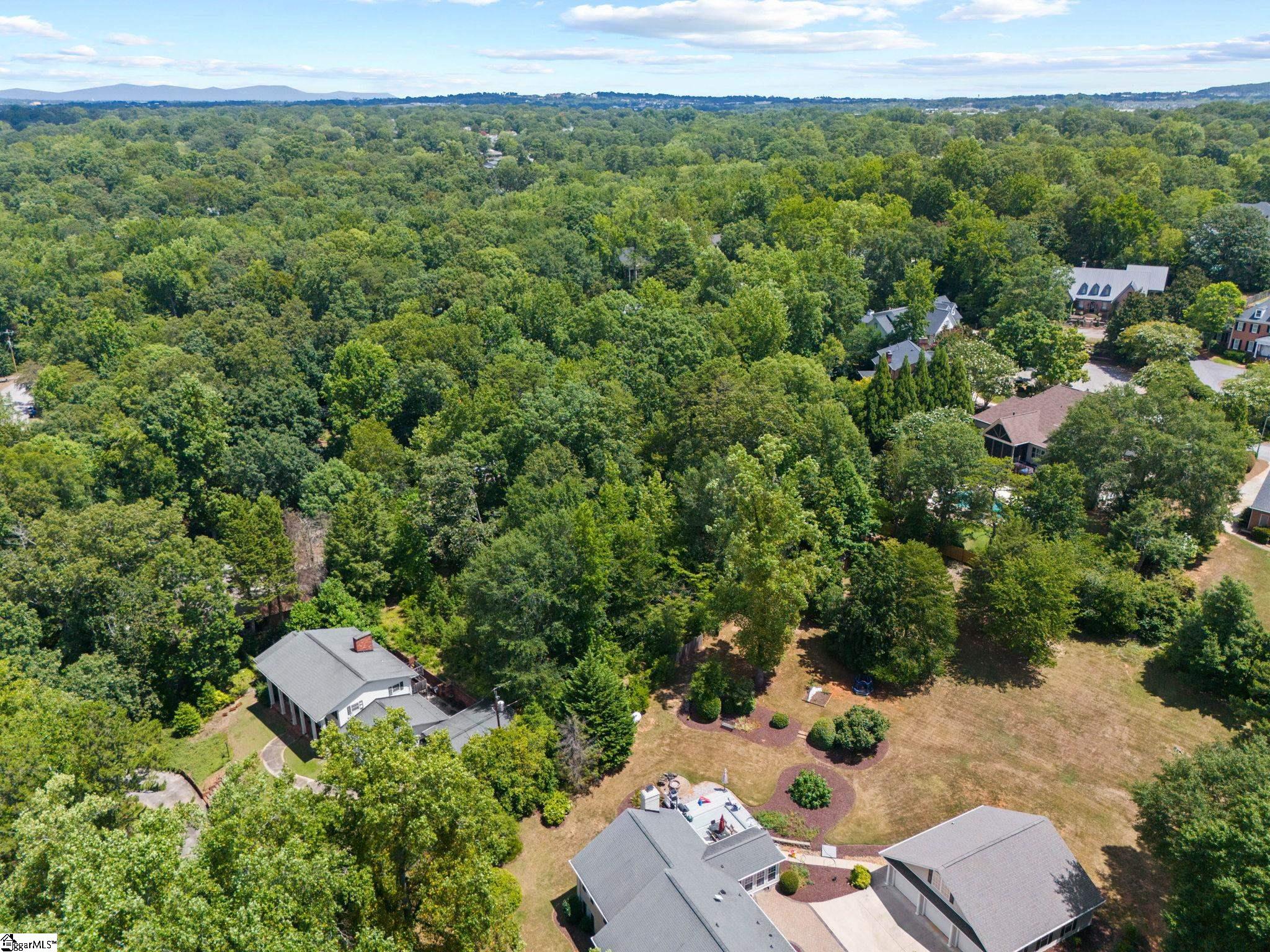 467 Henderson Road
