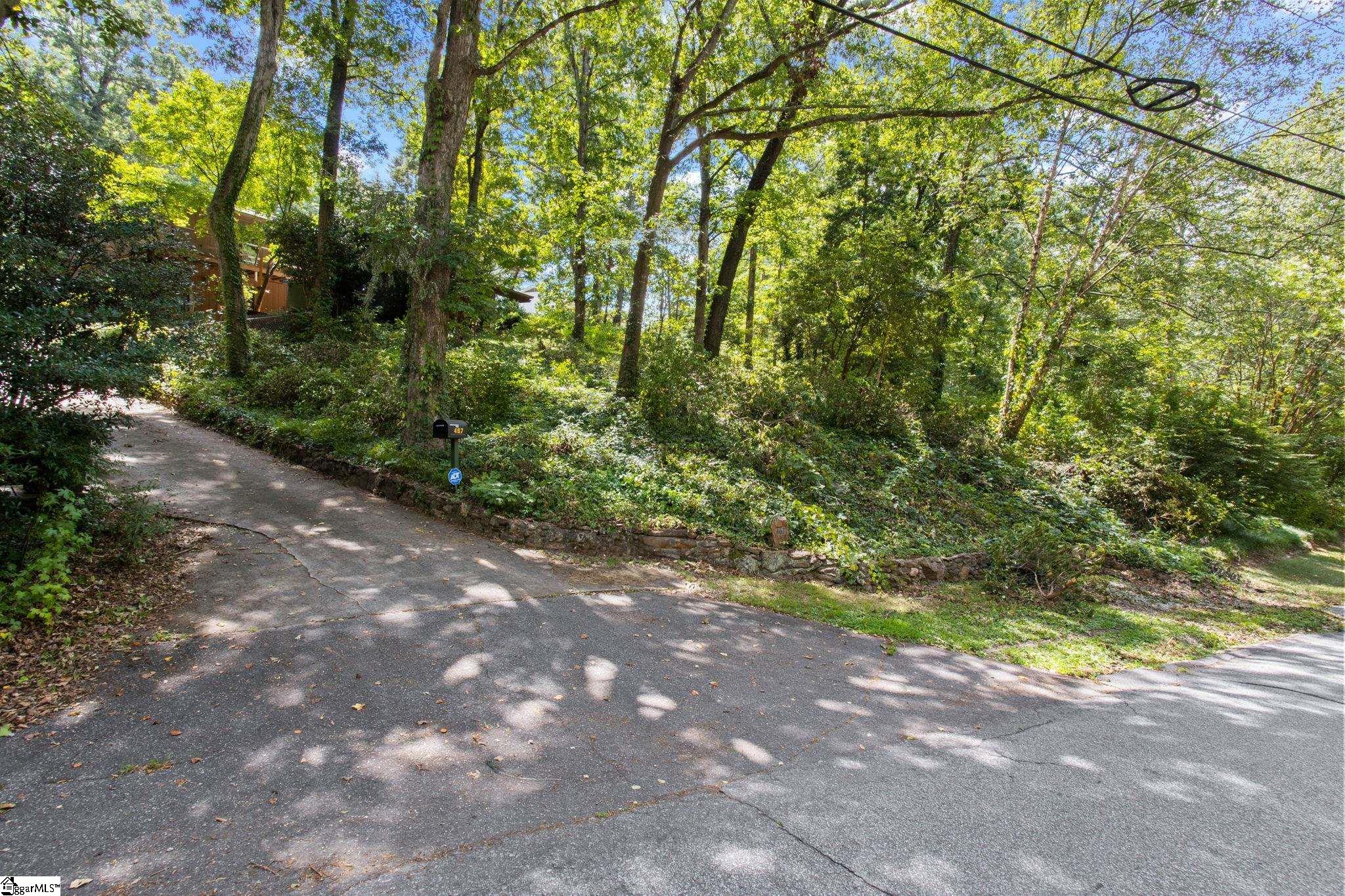 467 Henderson Road