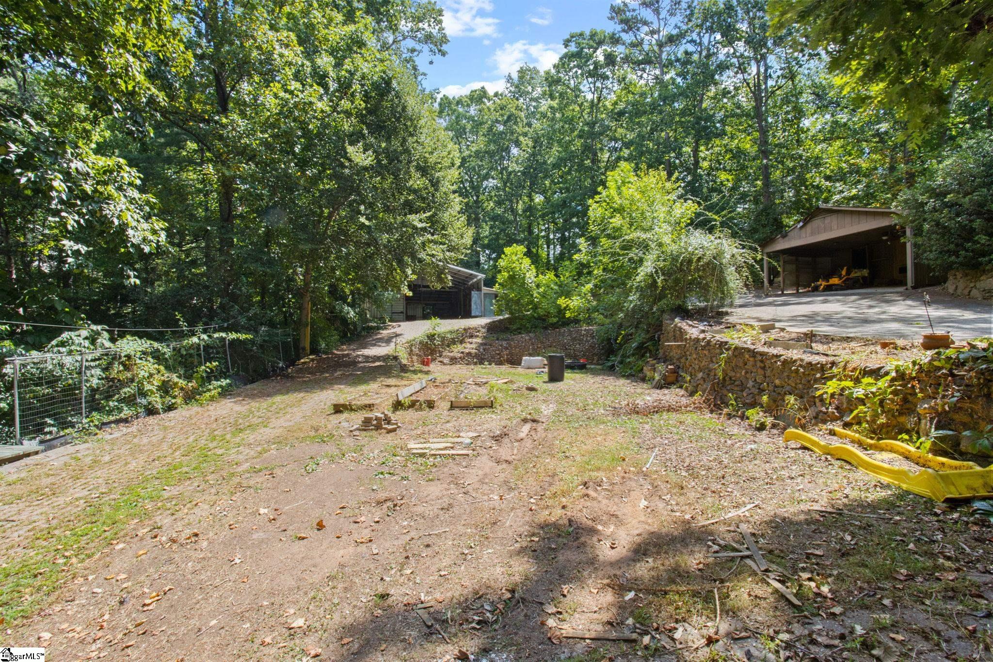 467 Henderson Road