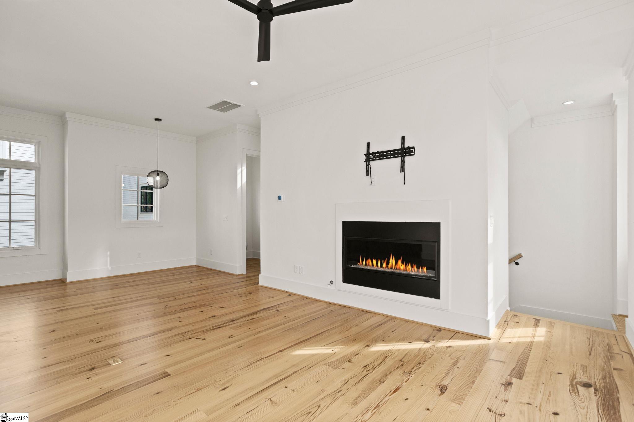 33 Thruston Street