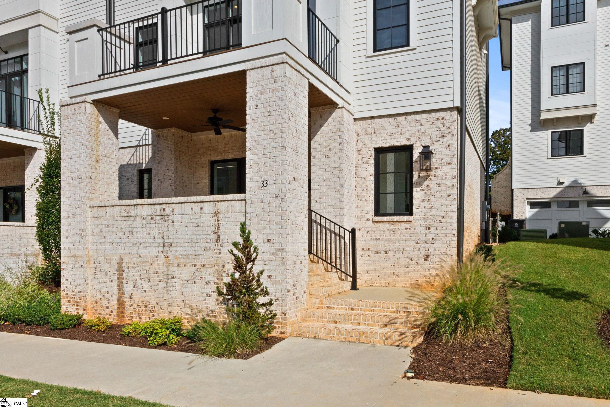 33 Thruston Street