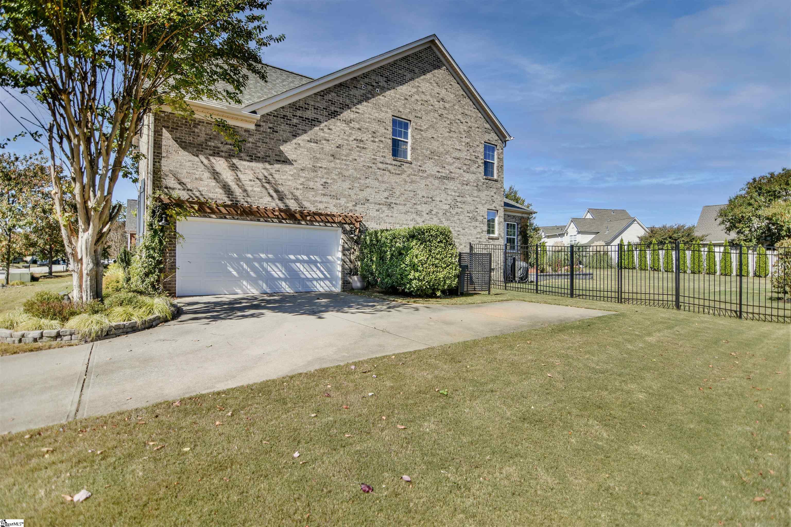 15 Windrush Lane