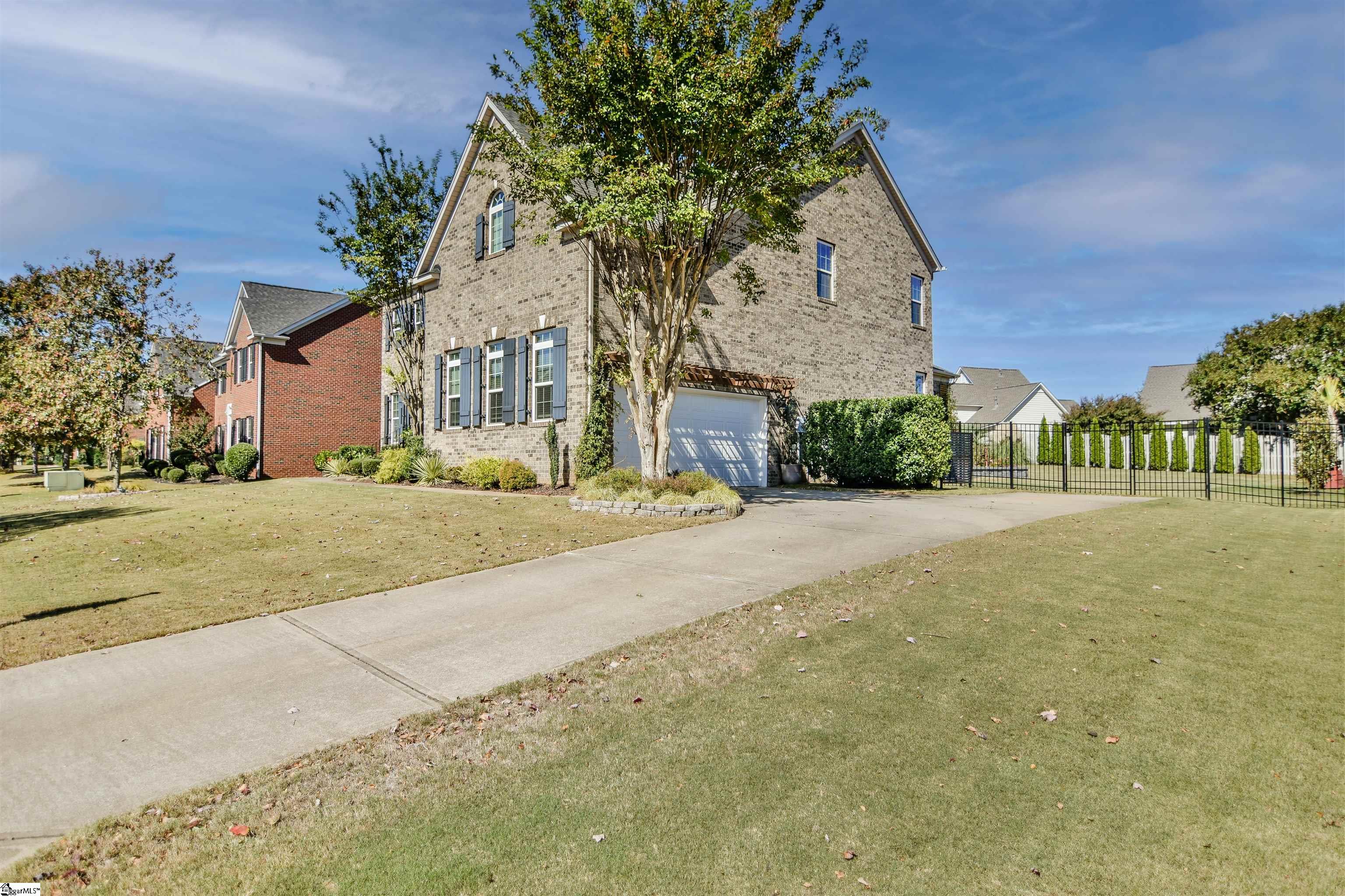 15 Windrush Lane