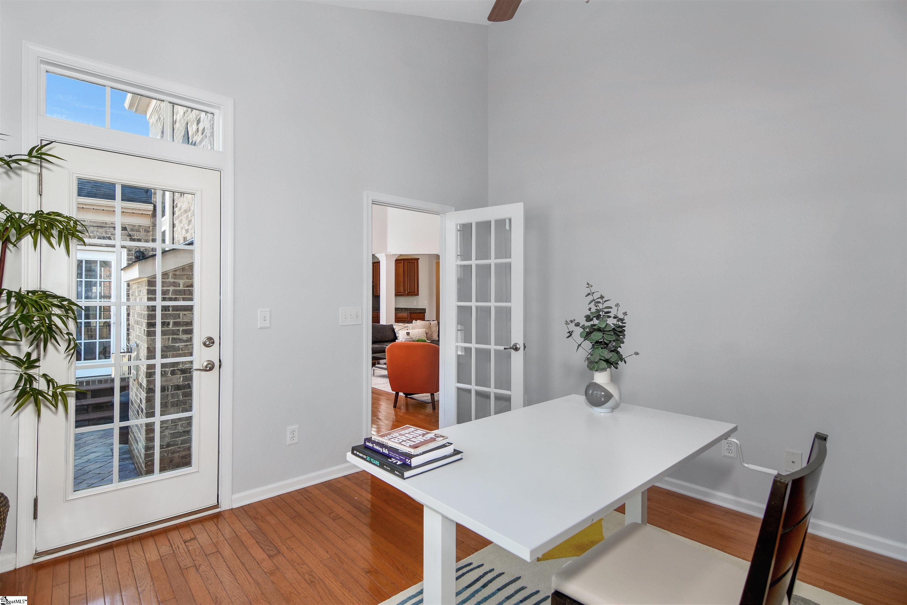 15 Windrush Lane