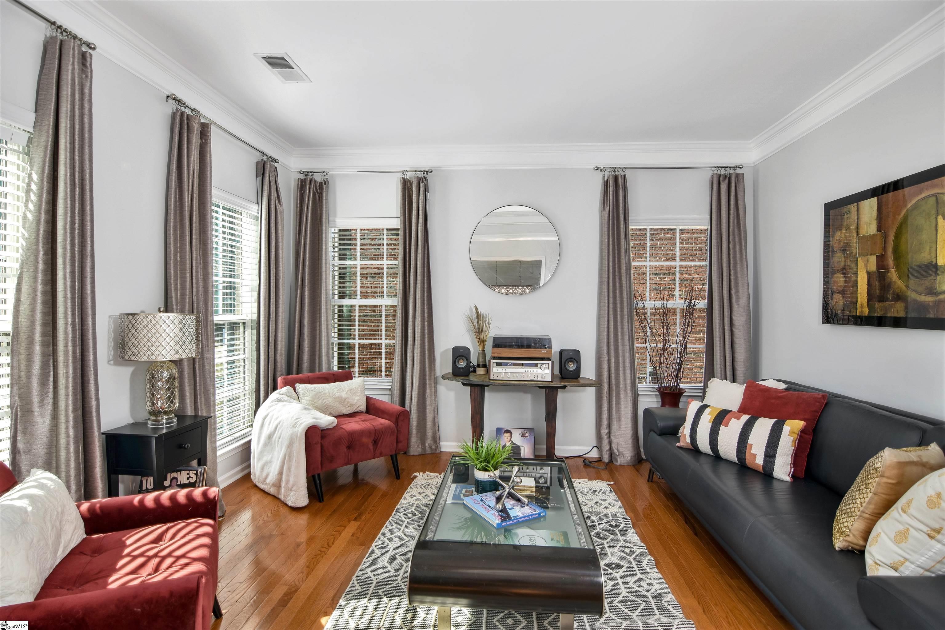 15 Windrush Lane