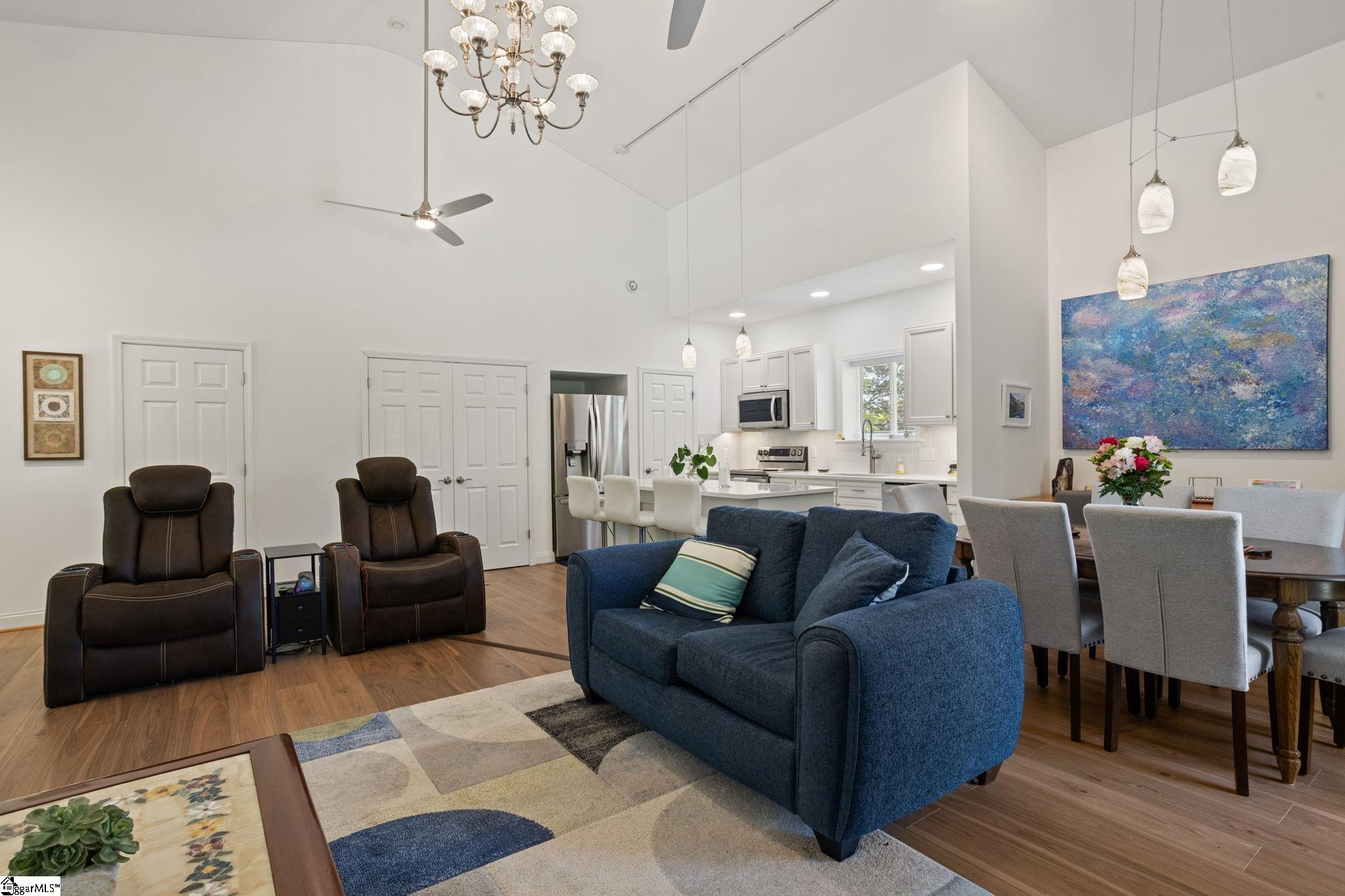 122 Bradley Boulevard