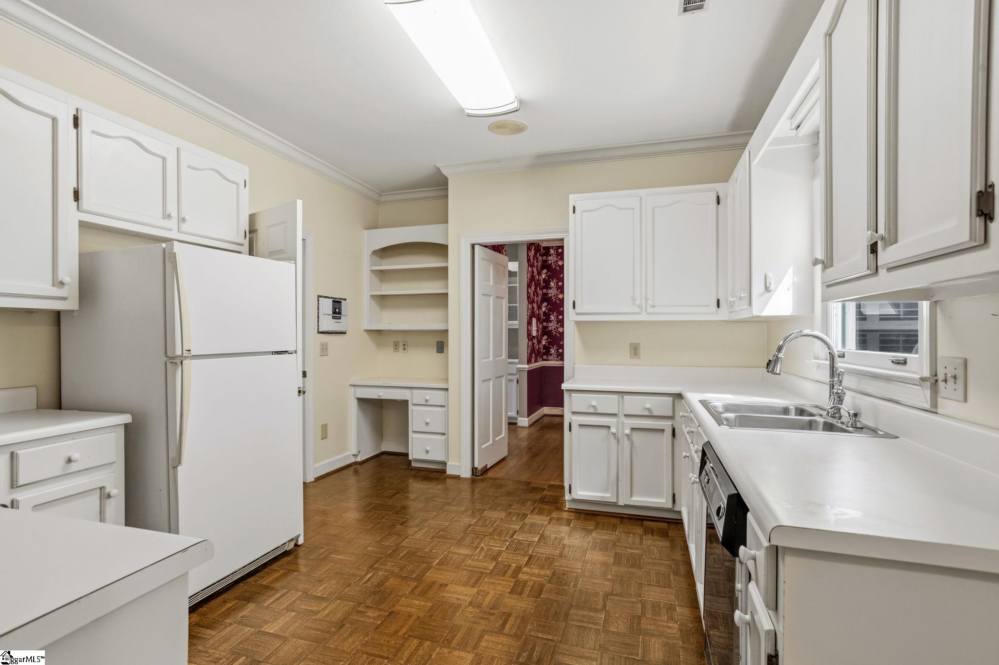 306 Greenview Circle