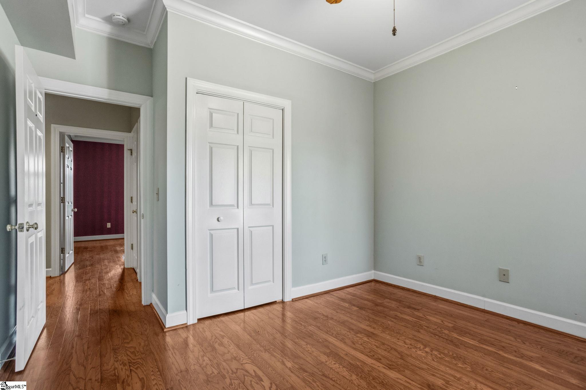 306 Greenview Circle