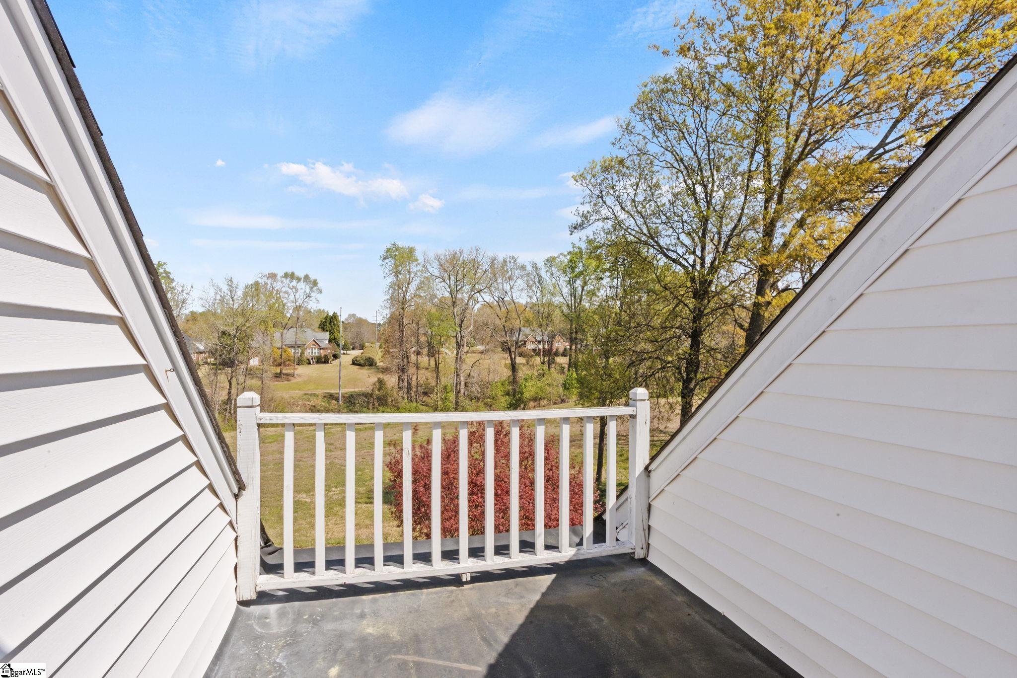 306 Greenview Circle