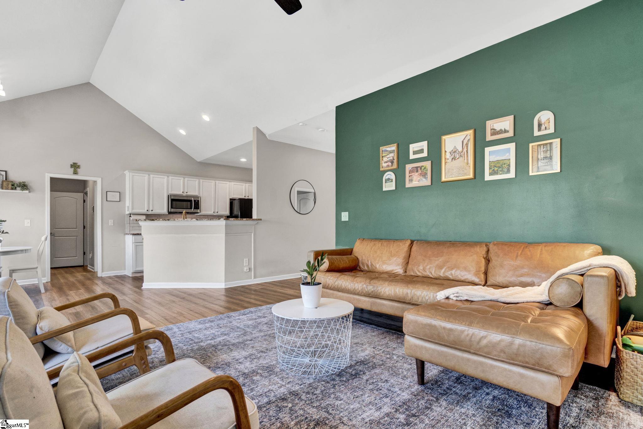4 Brenleigh Court