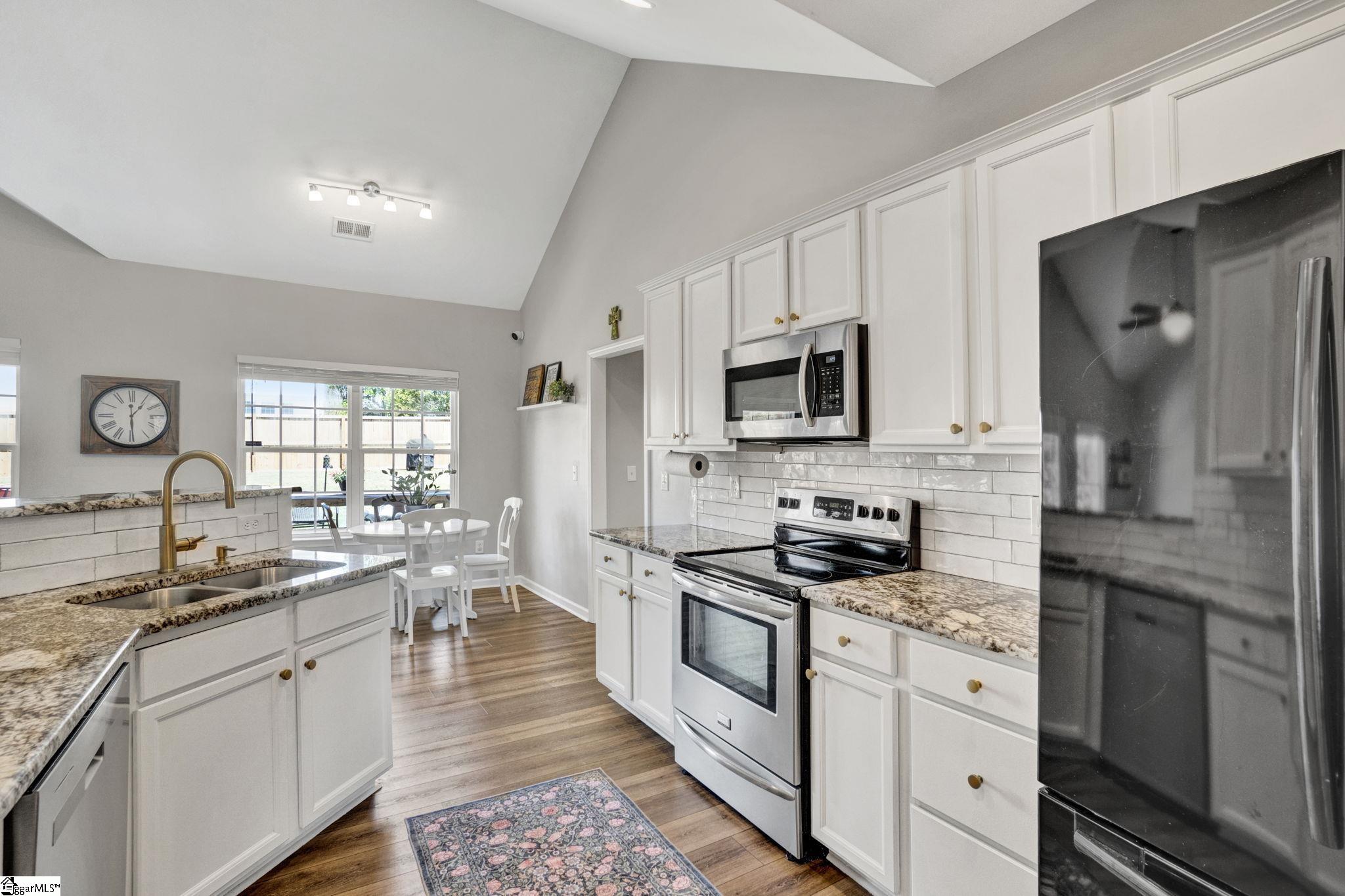 4 Brenleigh Court